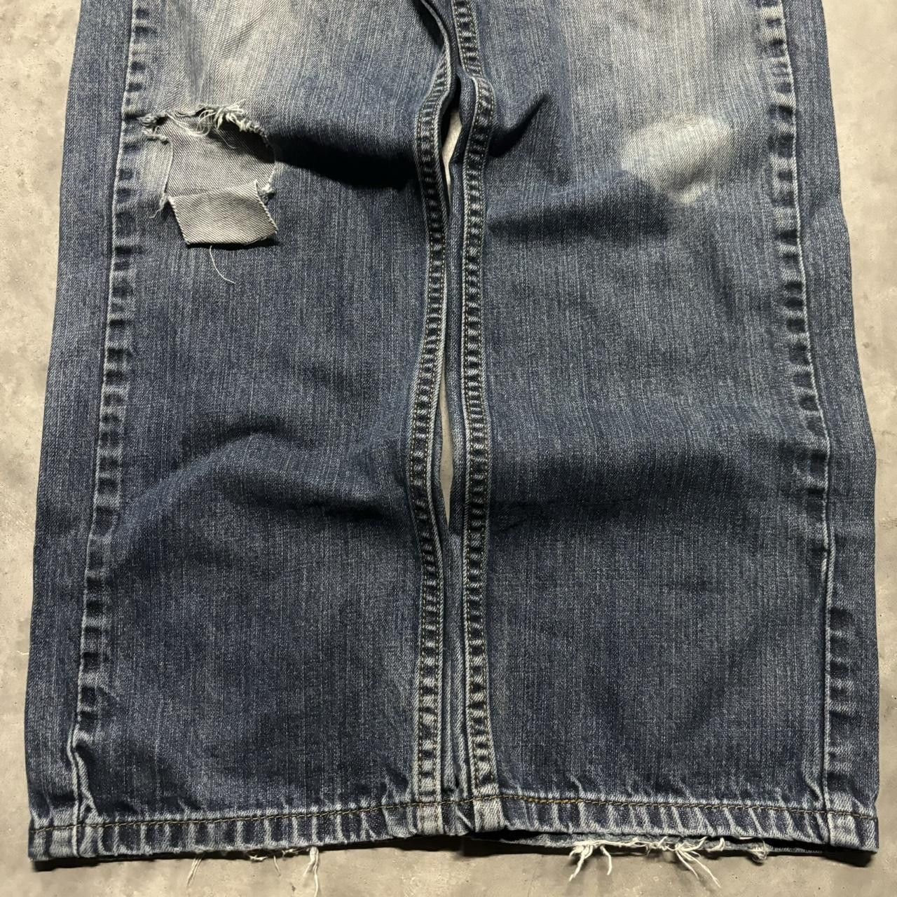 Levi's × Vintage Crazy Vintage Y2K/2000s Grunge Levi’s Dark Wash Distressed Denim Jeans! Size US 34 / EU 50 - 6 Thumbnail