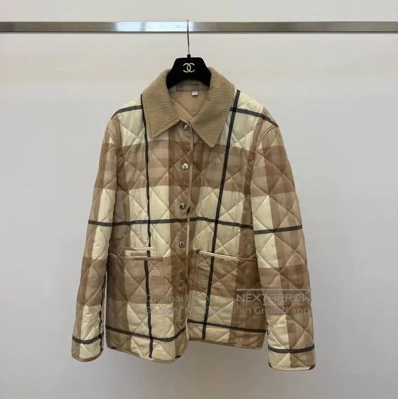 Burberry Burberry Color-Block Quilted Women's Jacket. Size L / US 10 / IT 46 - 1 Thumbnail