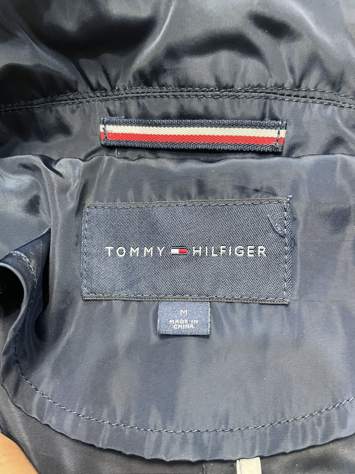 Tommy Hilfiger Rare🔥 Tommy Hilfiger Raincoat Size US M / EU 48-50 / 2 - 9 Thumbnail