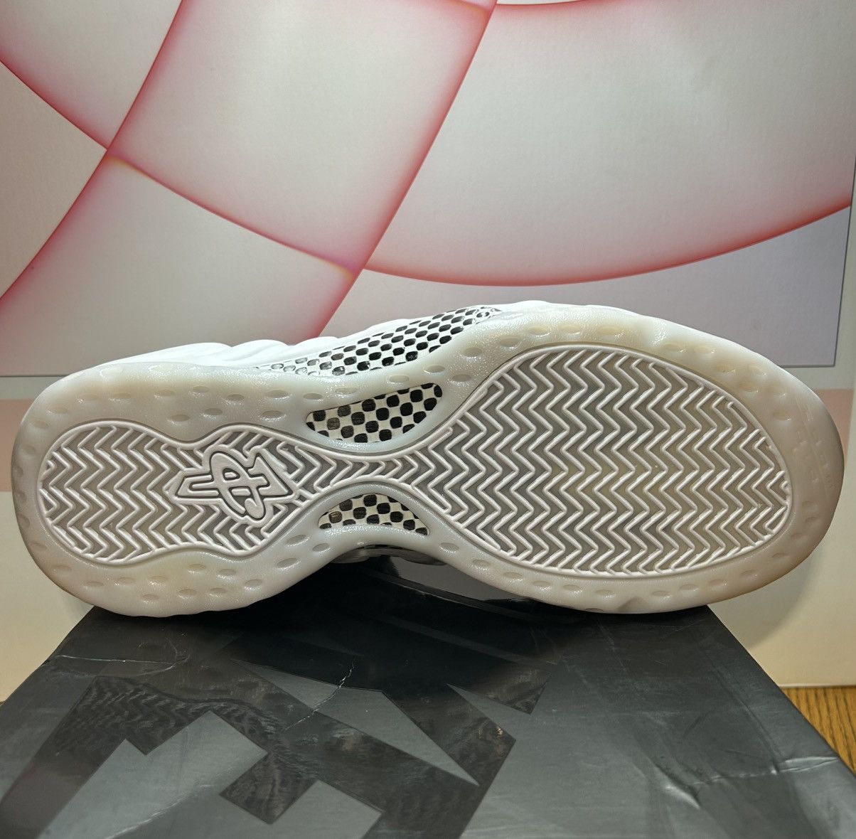 Nike Size 13 - Nike Air Foamposite One Triple White 2025 LIKENEW Size US 13 / EU 46 - 8 Thumbnail