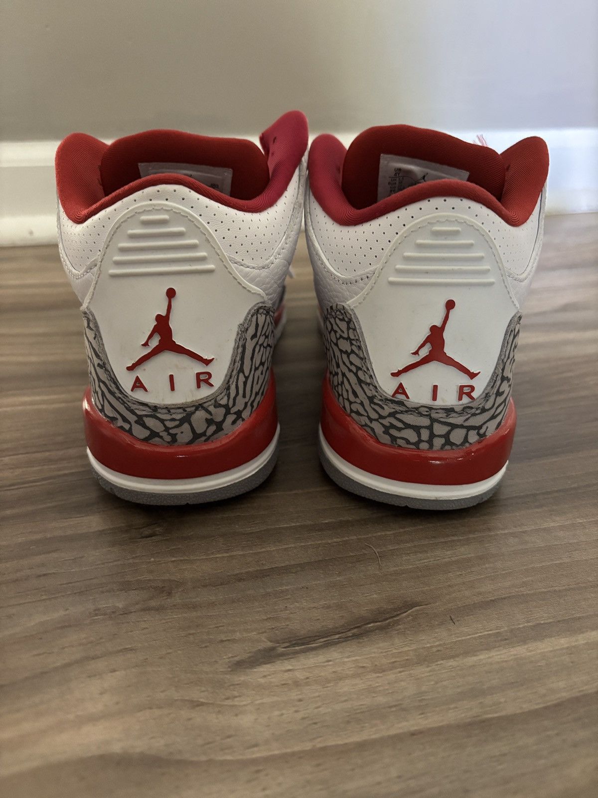 Jordan Brand White Jordan 3s Size US 4 / IT 34 - 3 Thumbnail