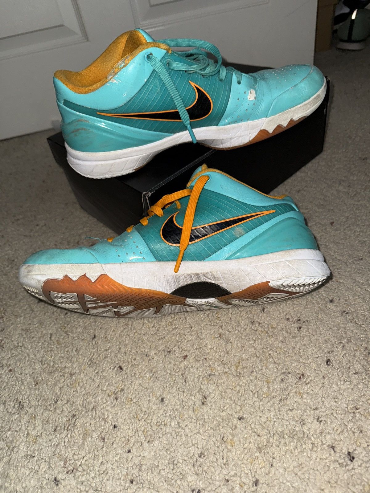 Nike × Undefeated Kobe 4 Protro x Undefeated Size US 11.5 / EU 44-45 - 9 Thumbnail