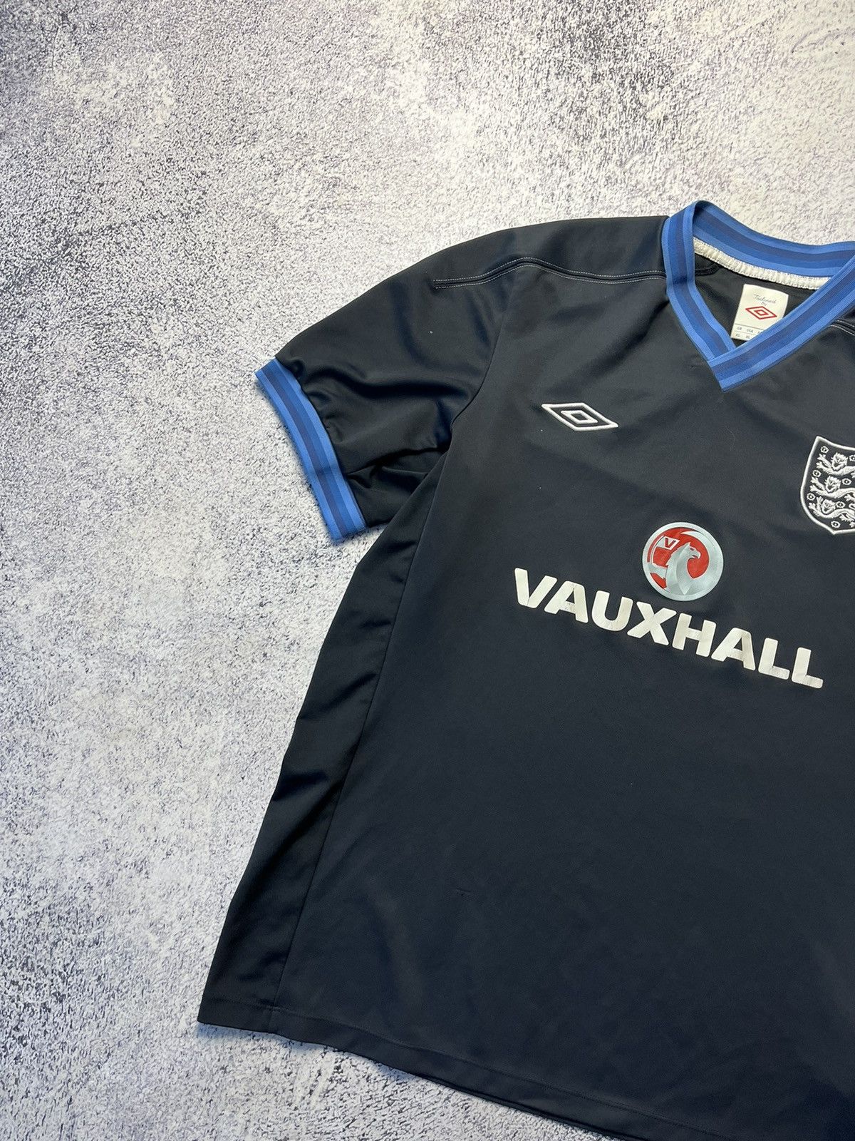 Umbro Vintage ENGLAND 2012 Umbro Vauxhall training shirt Size US XL / EU 56 / 4 - 10 Thumbnail