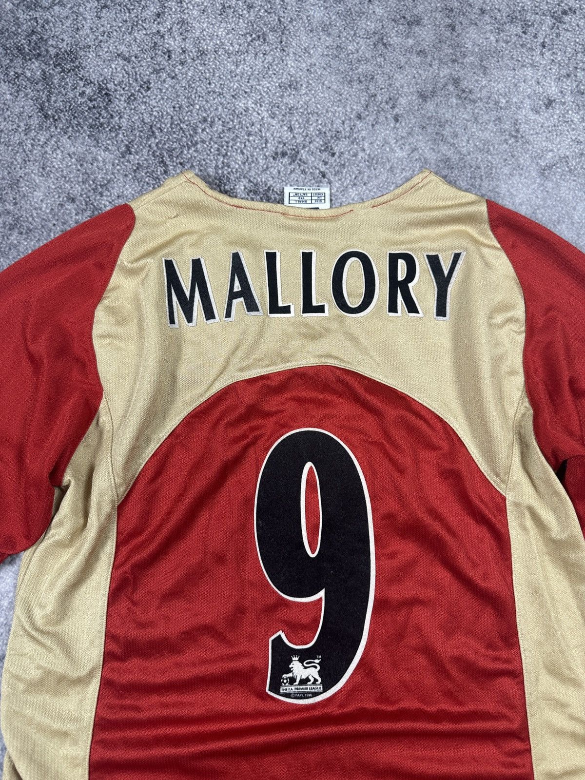 Vintage Vintage Jako Portsmouth 9 Mallory Soccer Jersey Rare L Size US L / EU 52-54 / 3 - 7 Thumbnail