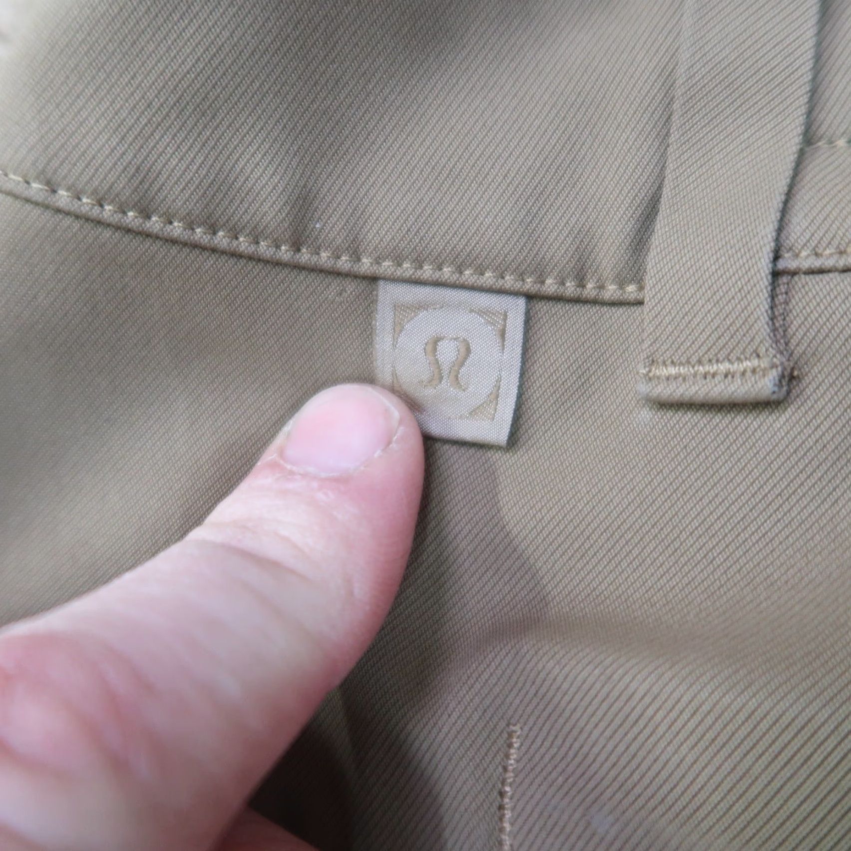 Lululemon Lululemon Pants Mens 36x30 Beige Mile View Taper Cargo Pockets Size US 36 / EU 52 - 5 Thumbnail