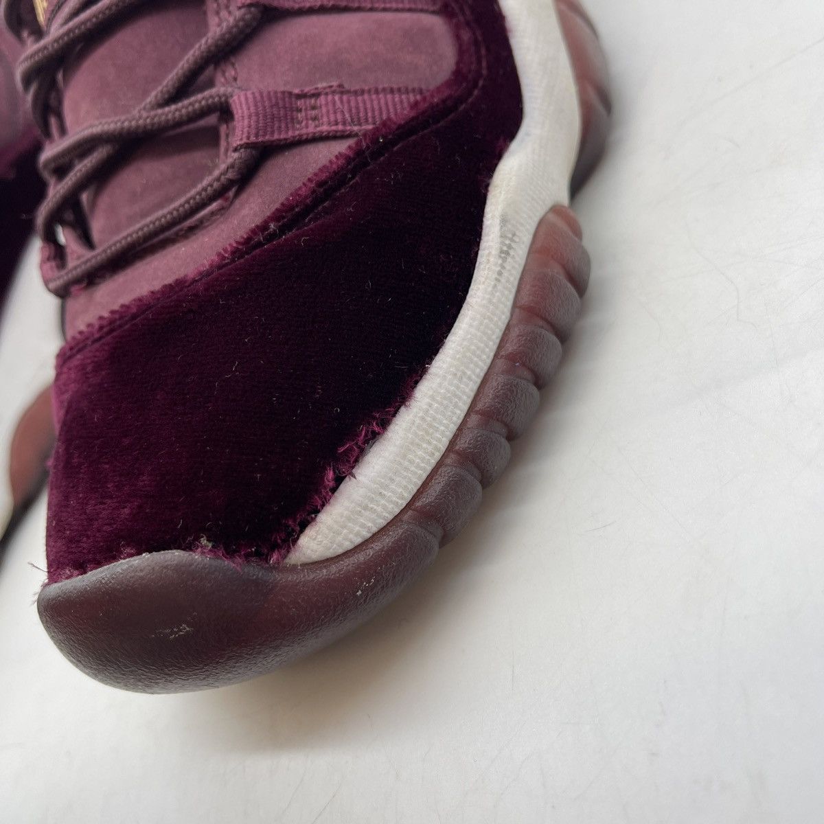 Jordan Brand Air Jordan 11 velvet Size US 6 / IT 36 - 10 Thumbnail