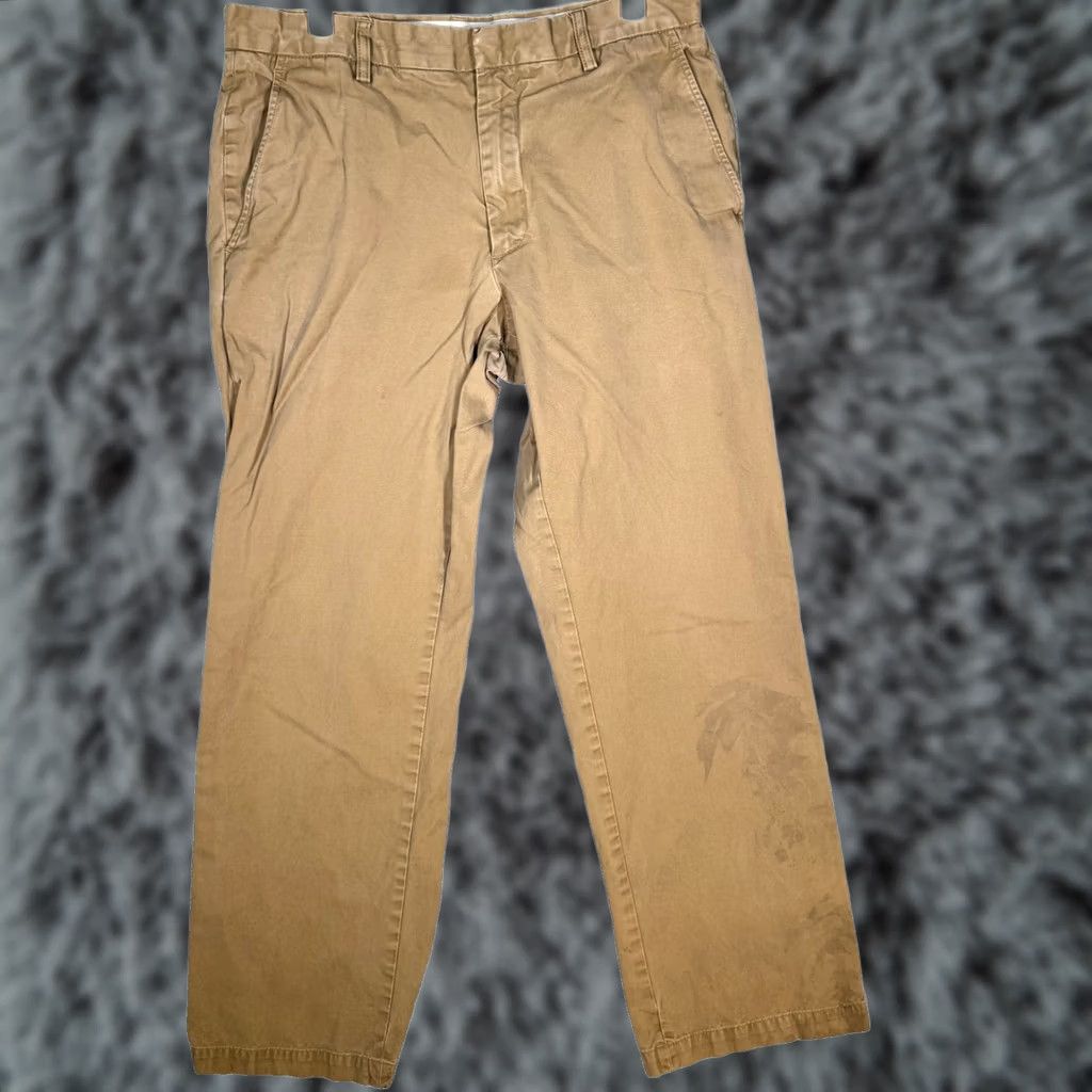 Banana Republic Banana Republic Mens Dawson Chino Pants 32/32 Beige 100% Cotton Mid-Rise Slim Straight Pants Mens Beige Cotton Chino 32/32 Size US 32 / EU 48 - 1 Thumbnail