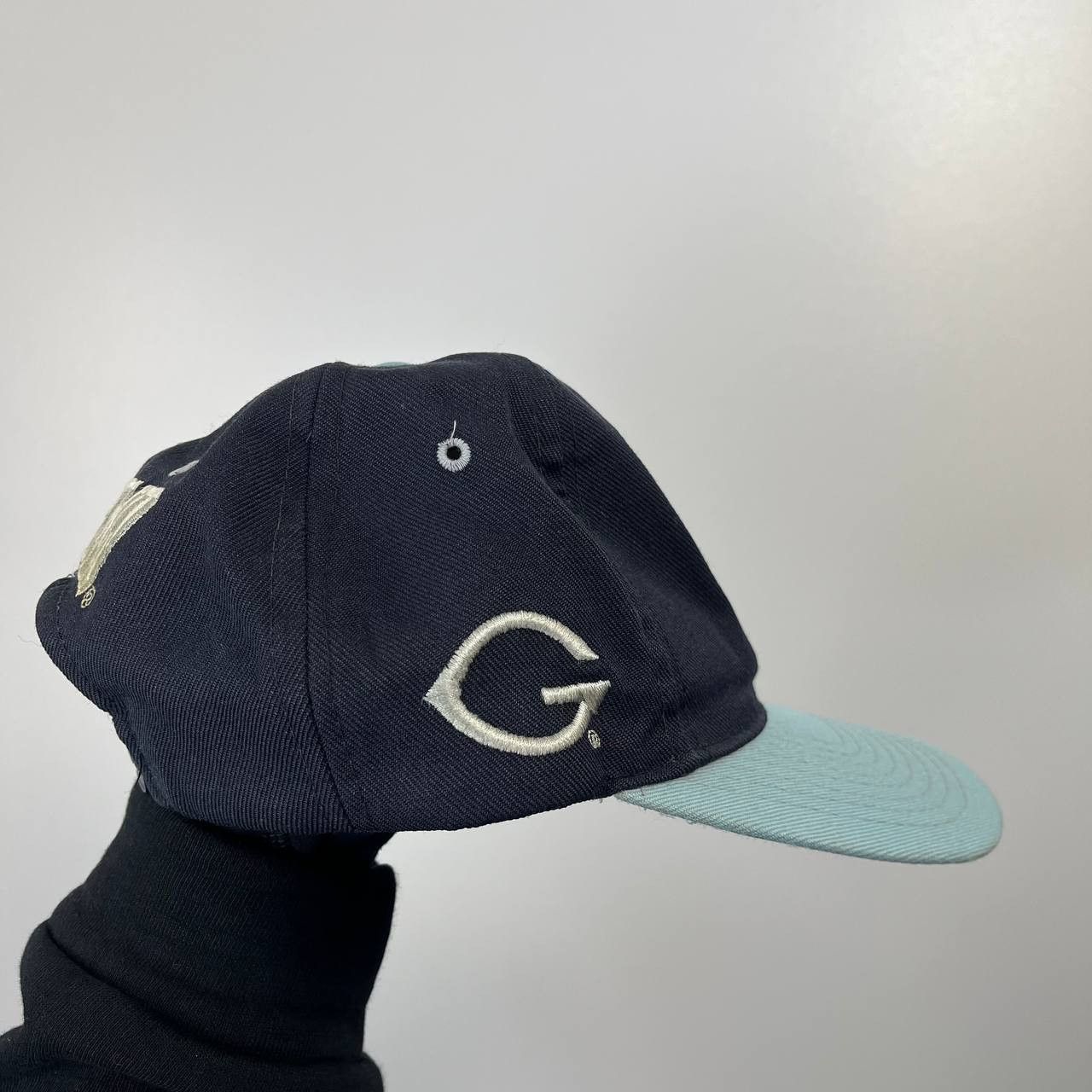 Other Georgetown Hoyas Bulldog Snapback NCAA Basketball Hat Size ONE SIZE - 4 Thumbnail