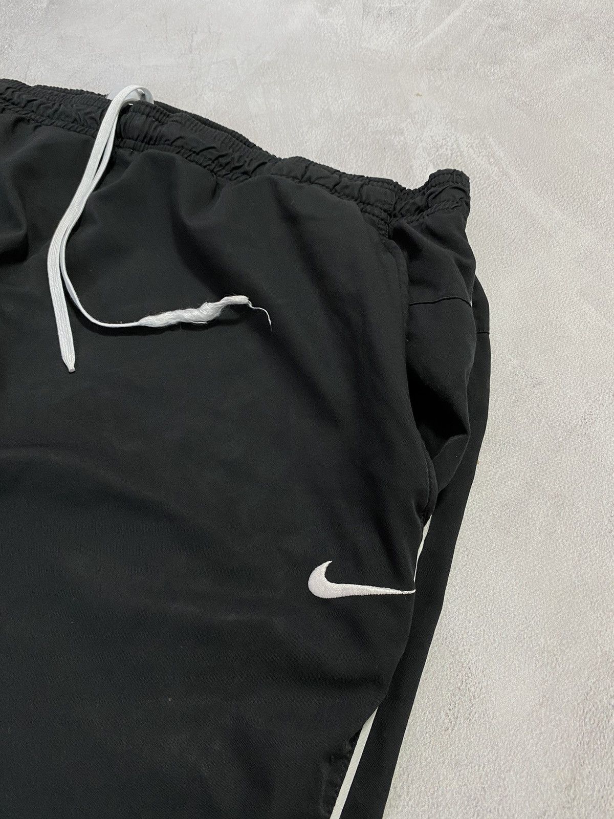 Nike × Vintage Vintage Nike Parachute pants baggy 2k track pants Size US 38 / EU 54 - 5 Thumbnail