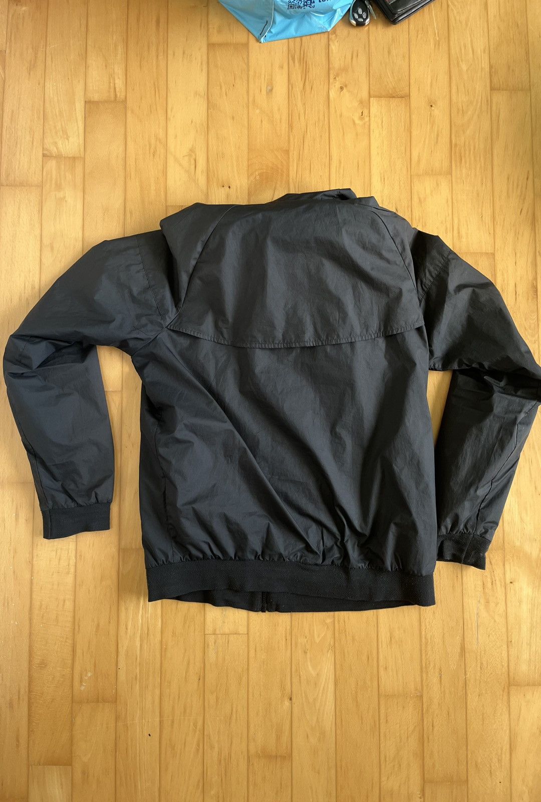 Nike Nike PSG Windbreaker Jacket Paris Black Gold Hooded Jacket Size US M / EU 48-50 / 2 - 2 Thumbnail