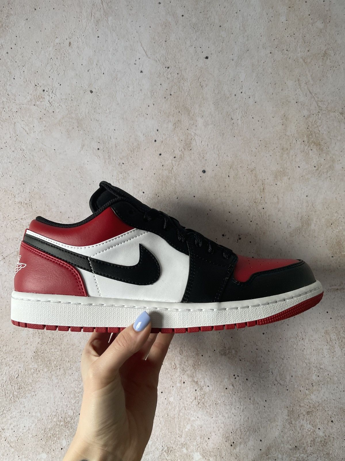 Jordan Brand Jordan 1 Low Bred Toe Size US 9.5 / EU 42-43 - 1 Thumbnail