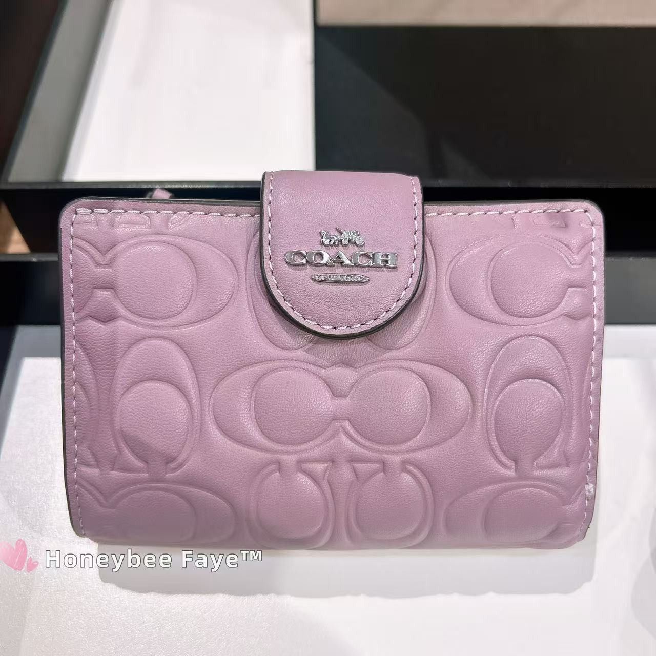 Coach Medium Corner Zip Wallet In Signature Leather CZ341 Size ONE SIZE - 1 Thumbnail