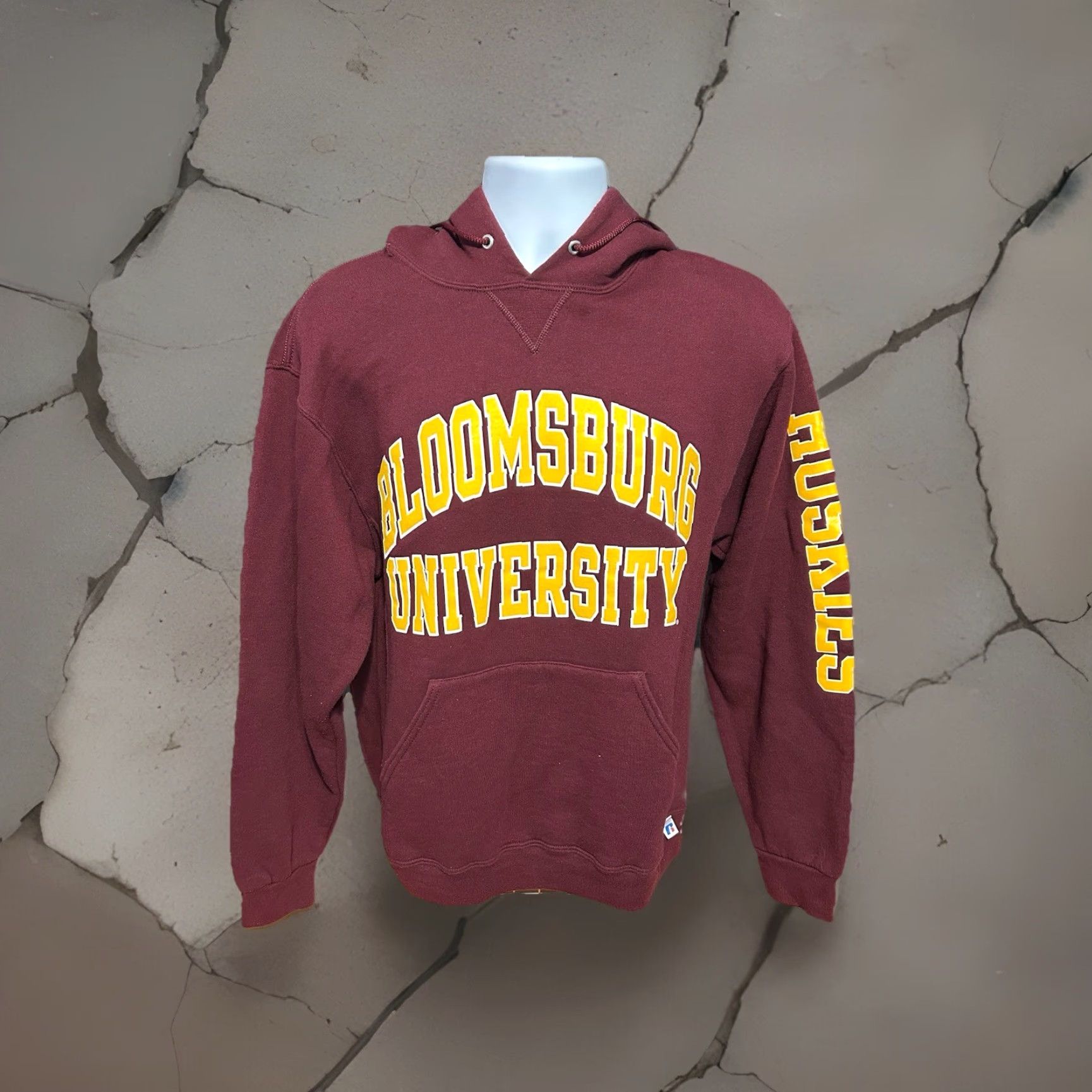 Vintage VTG Bloomsburg University Huskies Hoodie Pullover Russell Maroon Adult Medium Size US M / EU 48-50 / 2 - 6 Thumbnail