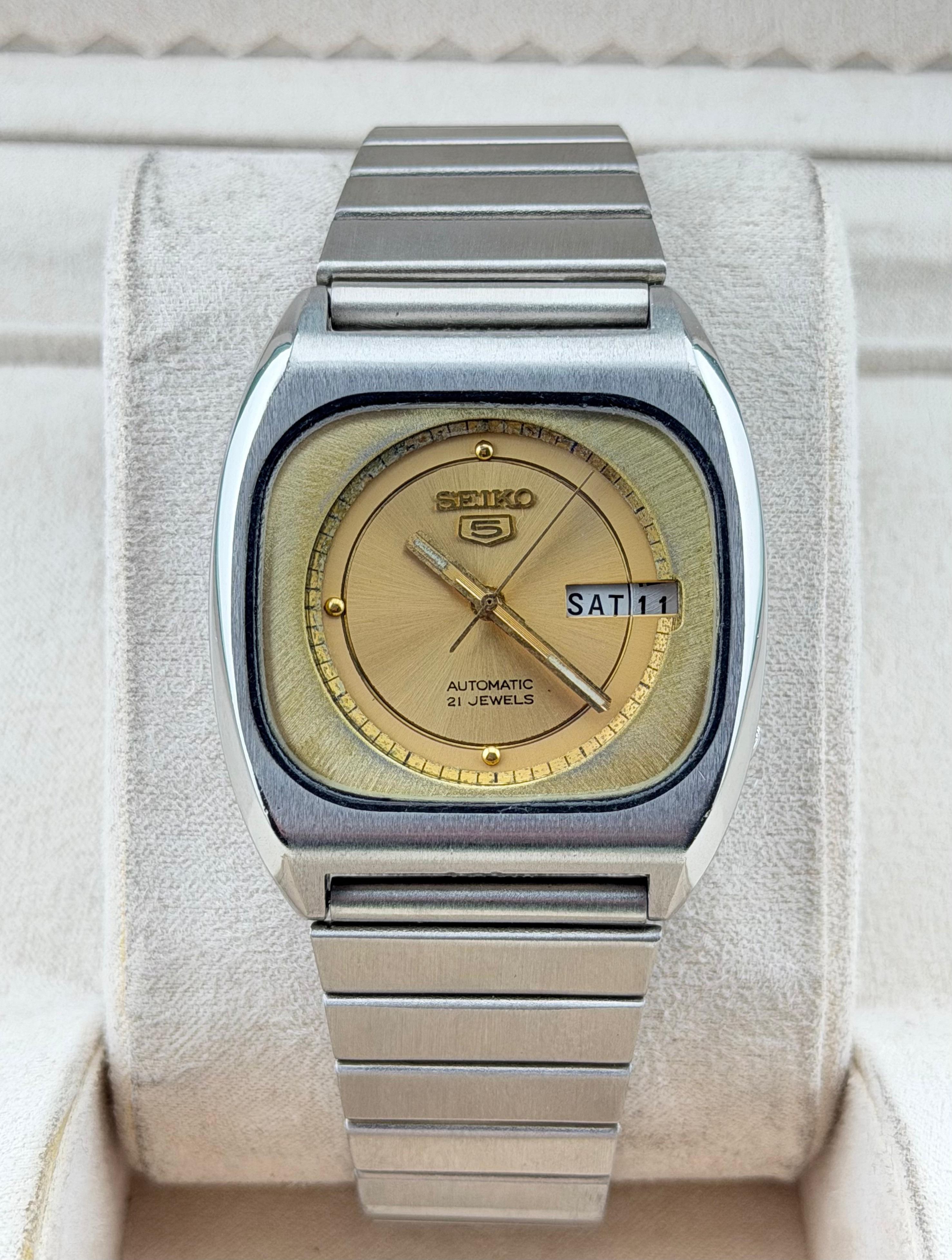 Seiko Vintage Men's Wrist Automatic Watch Size 38 - 1 Thumbnail
