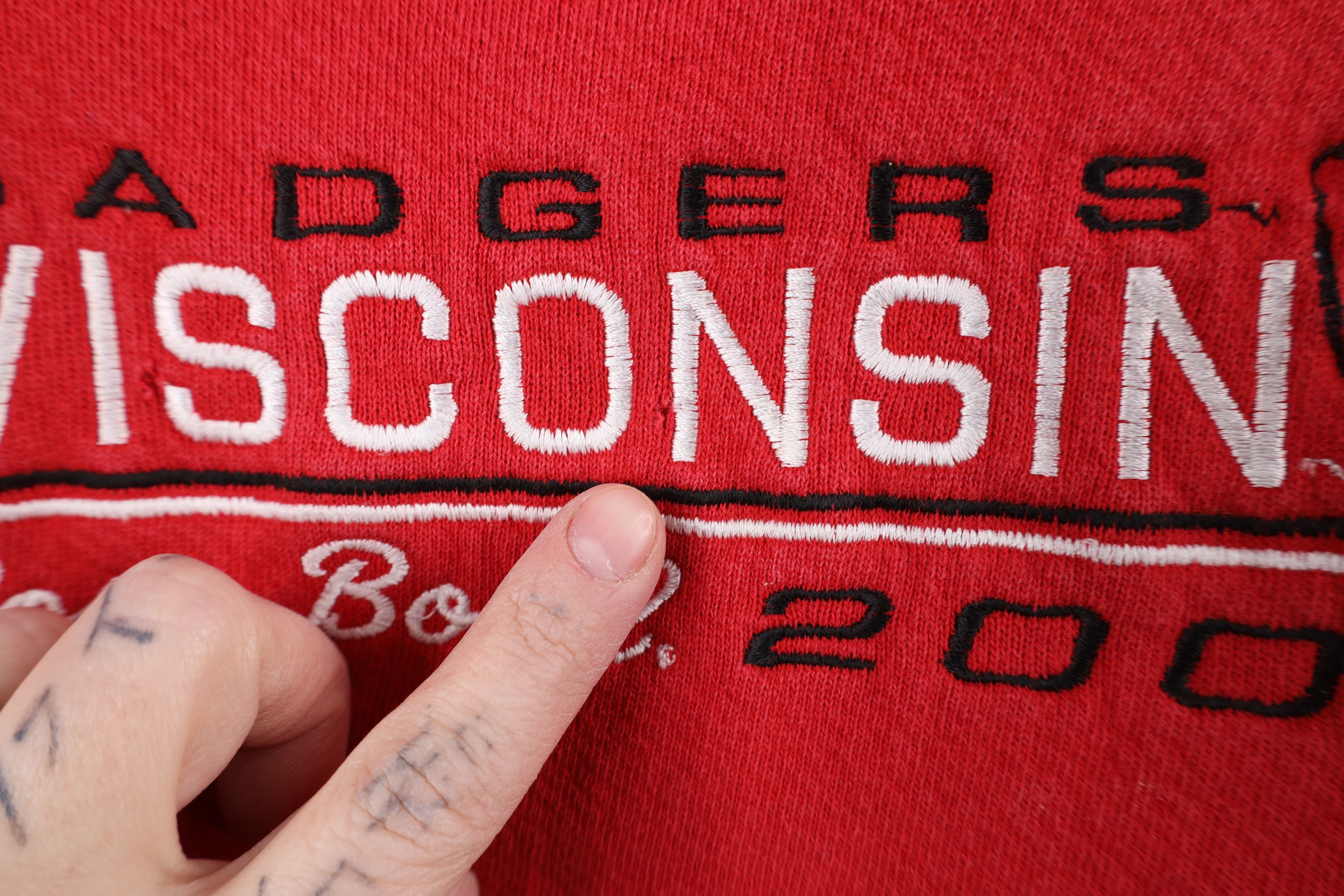 Vintage Vintage Bowl University of Wisconsin Football Sweatshirt Size XL / US 12-14 / IT 48-50 - 9 Thumbnail