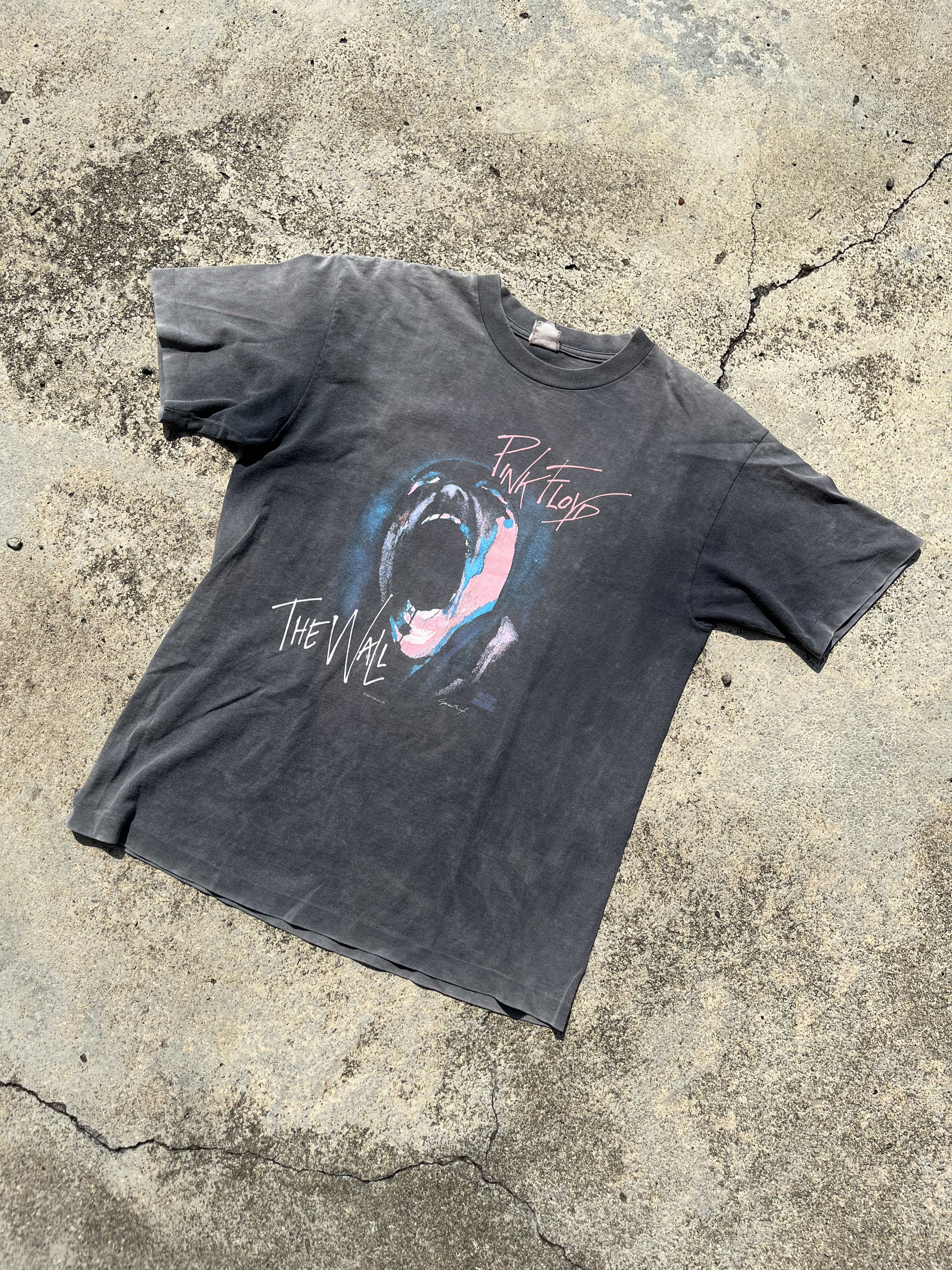 Pink Floyd 1982 Pink Floyd Winterland The Wall Shirts Size US L / EU 52-54 / 3 - 3 Thumbnail