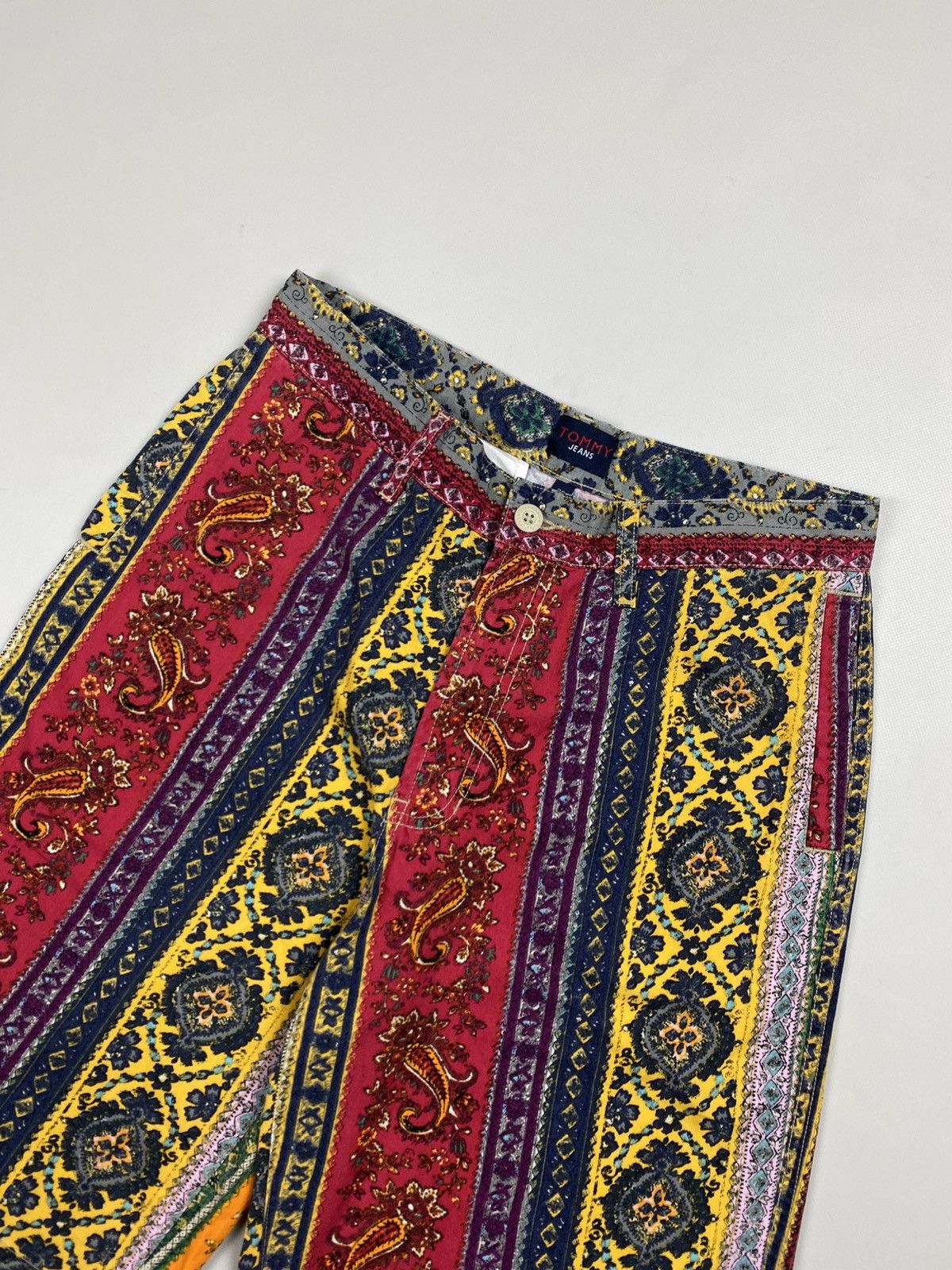 Tommy Hilfiger Tommy Hilfiger Jeans Vintage Patterned Shorts Size 30 Size US 30 / EU 46 - 4 Thumbnail
