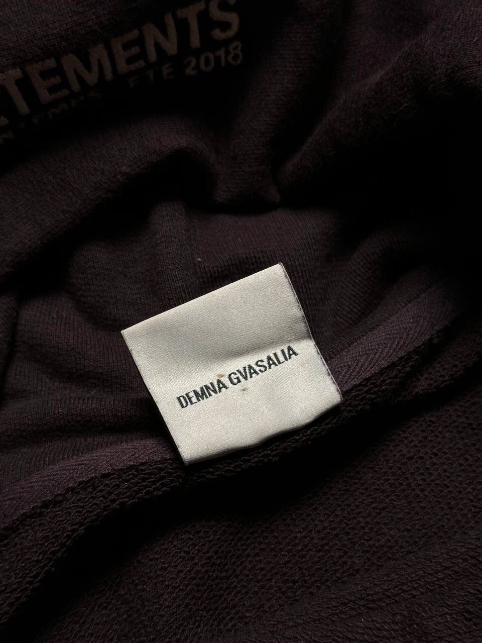 Vetements Vetements SS18 Hometown Hoodie Ssense Exclusive Size US L / EU 52-54 / 3 - 5 Thumbnail