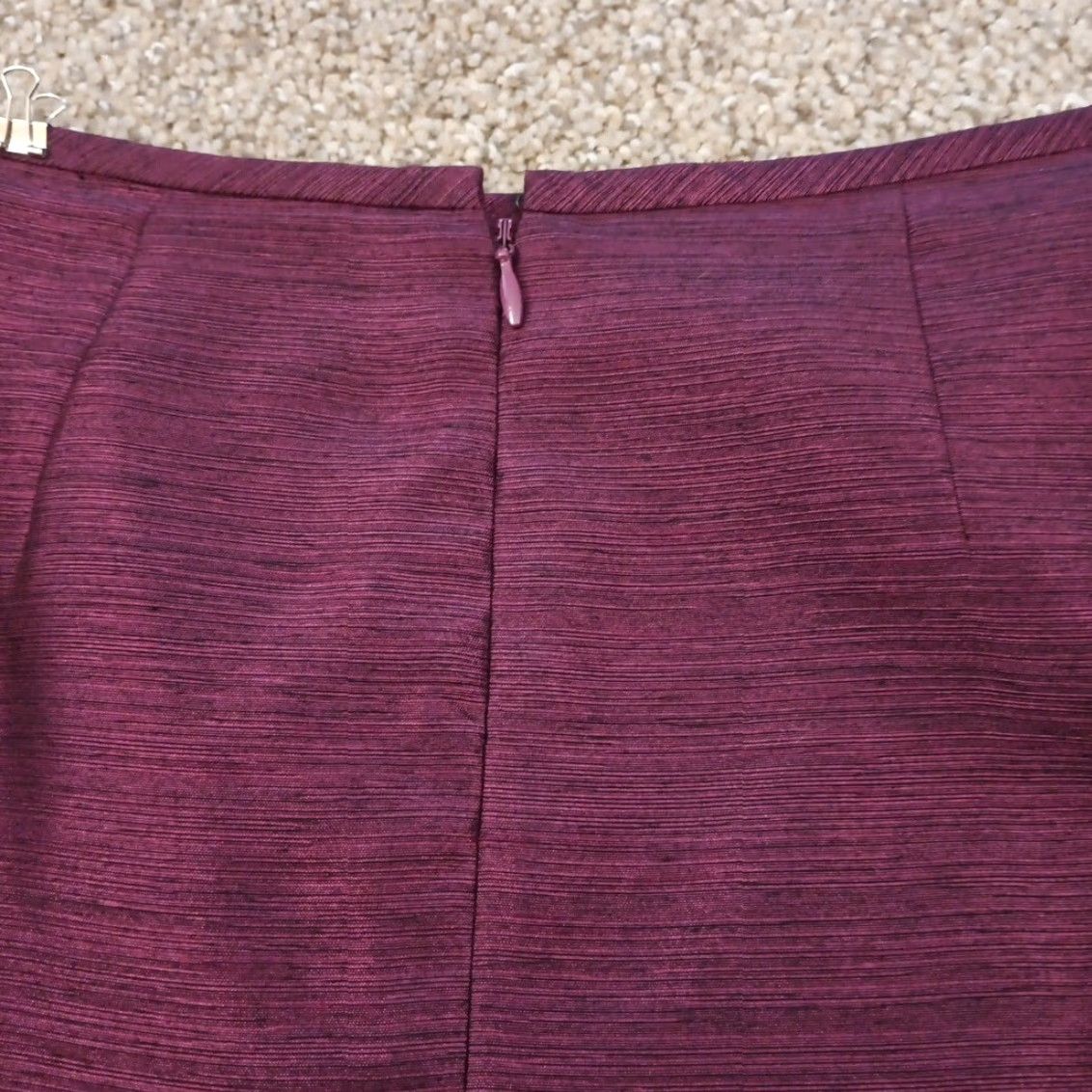 Vintage Le Suit Skirt Knee Length Women's Size 8 Purple Heather Lined Slit Pencil Slit Polyester Rayon Dry Clean Only Vintage No Regular Casual/Workwear Size 30" / US 8 / IT 44 - 7 Thumbnail