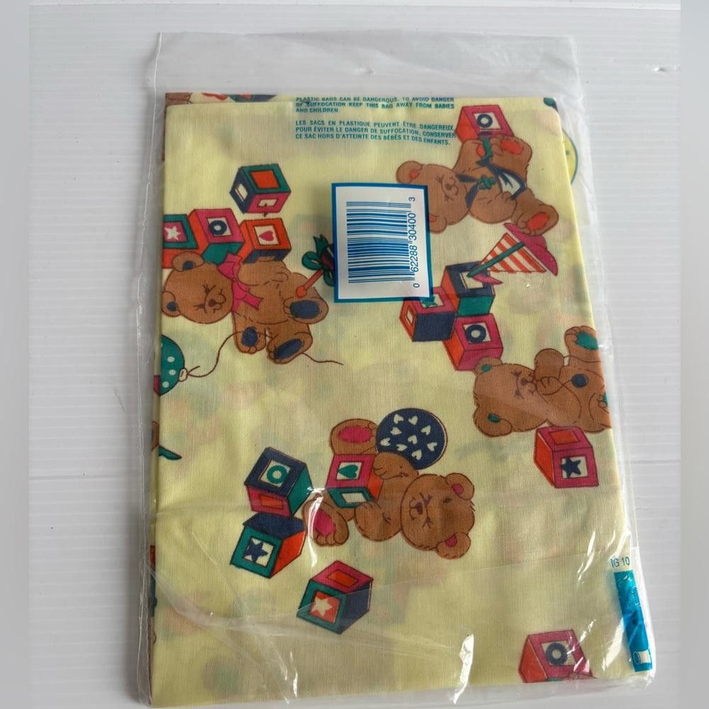 Designer Vintage 90s Baby’s yellow Pillowcase by Emval Creations Size ONE SIZE - 2 Thumbnail
