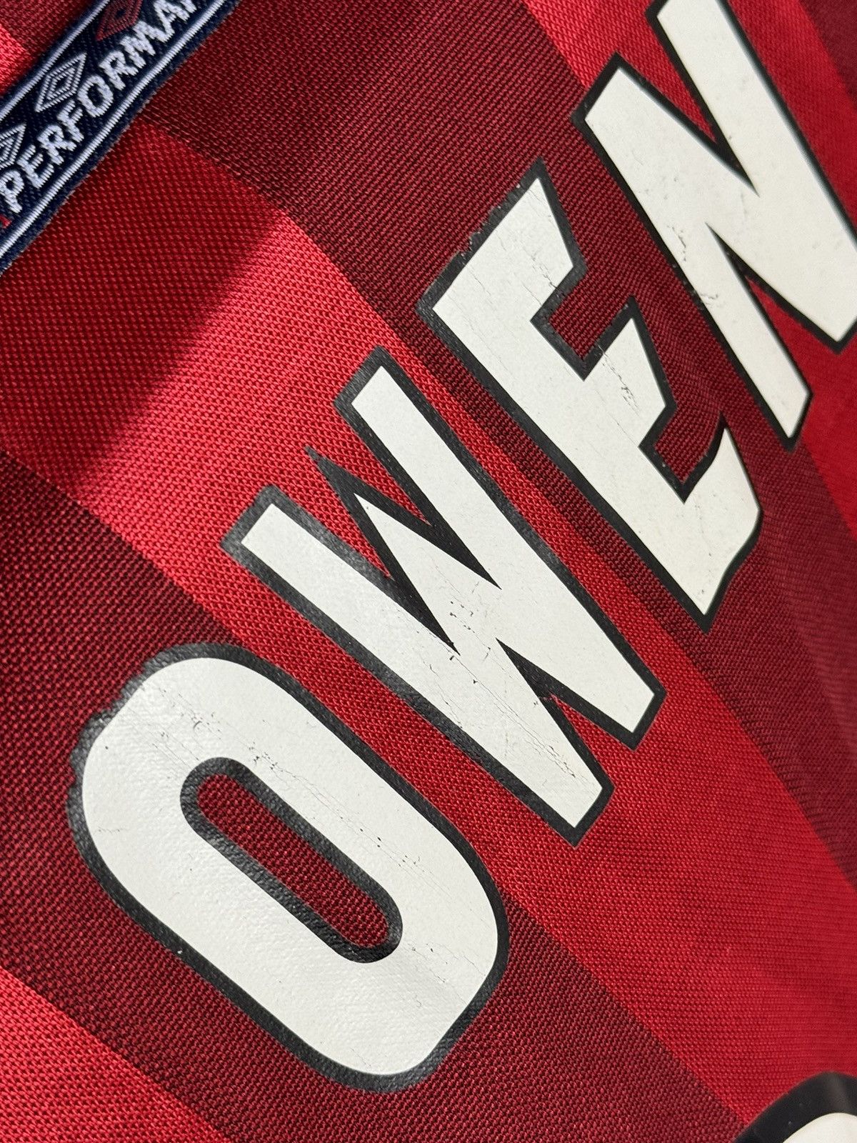 Umbro KIDS England National Team 97/99 Away Owen Football Jersey Size US XS / EU 42 / 0 - 12 Thumbnail