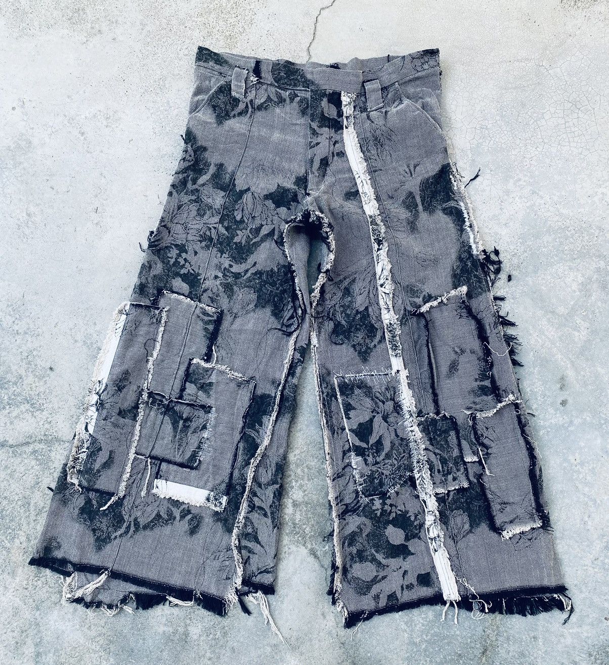 Vintage Vintage Patchwork Baggy Denim Pants Size US 35 - 1 Thumbnail