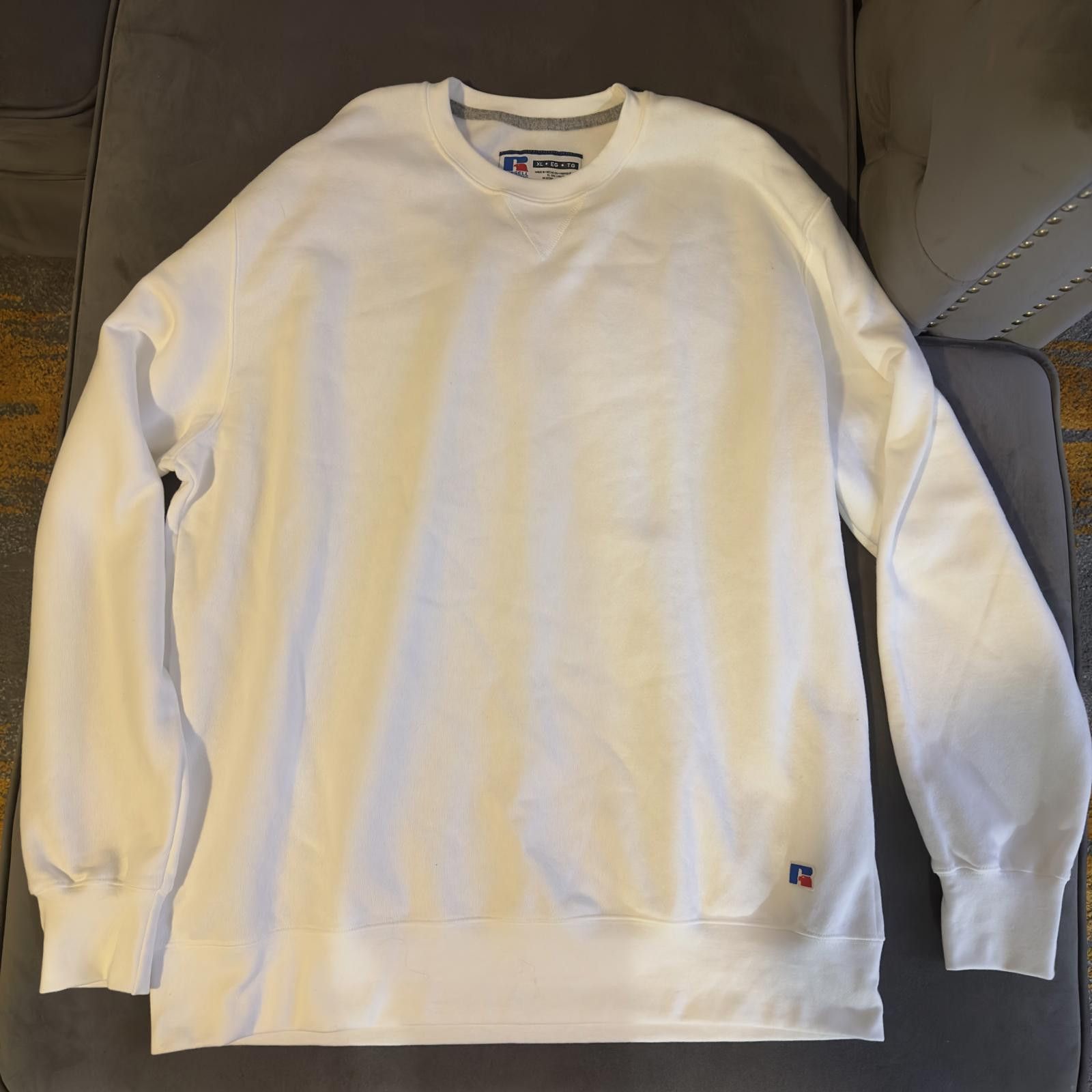 Champion Champion Classic White Crewneck Sweatshirt Size US XL / EU 56 / 4 - 1 Thumbnail
