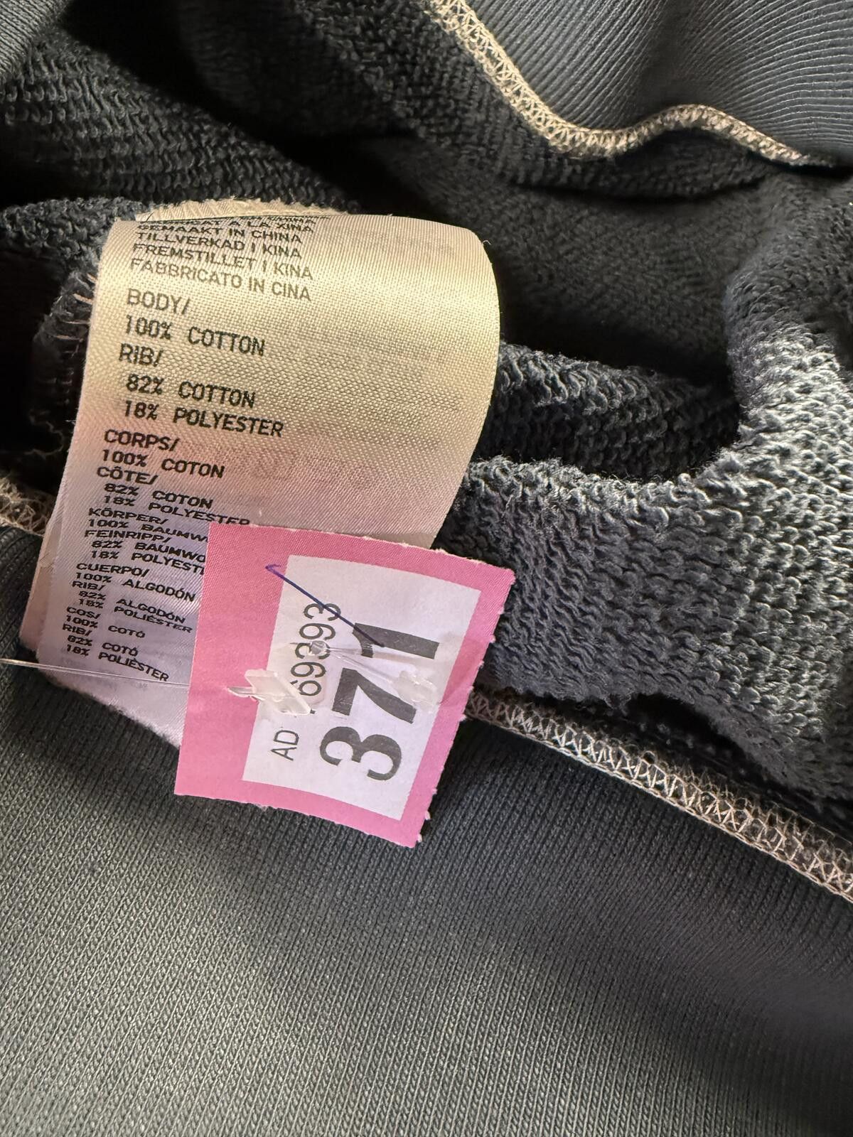 Uniqlo Uniqlo women crew neck sweatshirt size: S Size S / US 4 / IT 40 - 4 Thumbnail