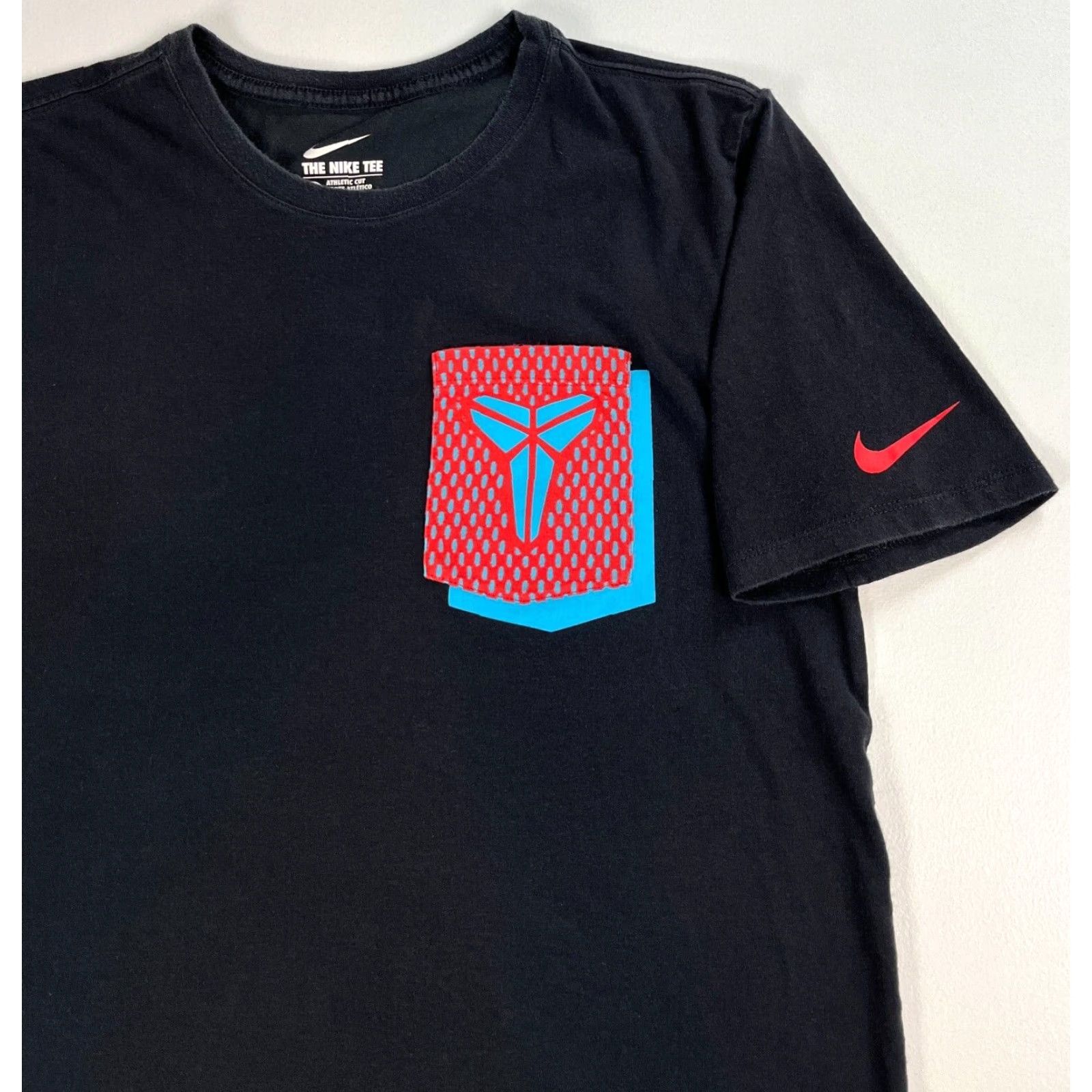 Nike Nike Kobe Bryant Pocket Tee Shirt M Men's Black 835745-010 Sports Knit Size US M / EU 48-50 / 2 - 3 Thumbnail