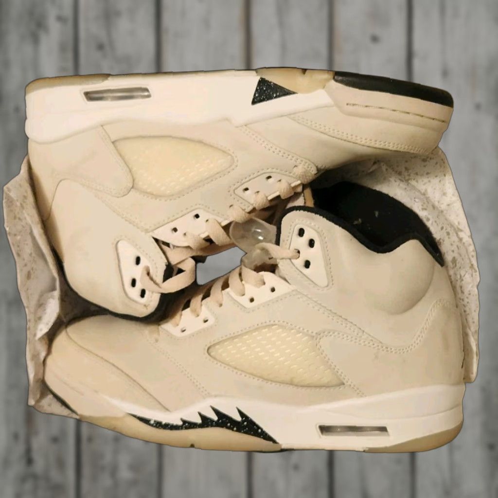 Nike Nike Men Air Jordan 5 Retro SE Sneakers Size 8.5 Gray Suede Rubber Lace Up Athletic Size US 8 / EU 41 - 1 Thumbnail