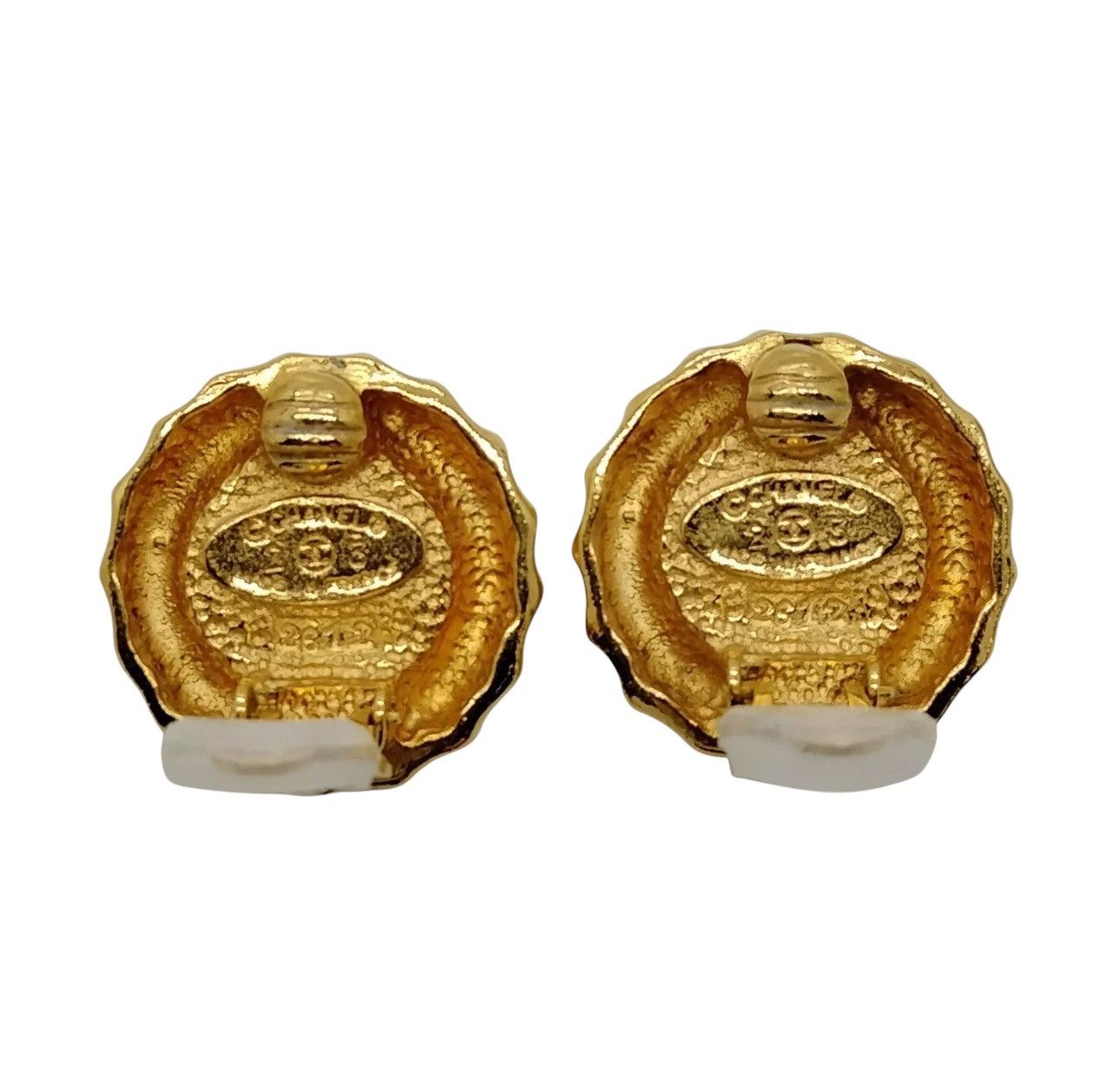 Chanel Chanel Earring Gold Whites Luxury Brand in Mint Condition Size ONE SIZE - 5 Thumbnail