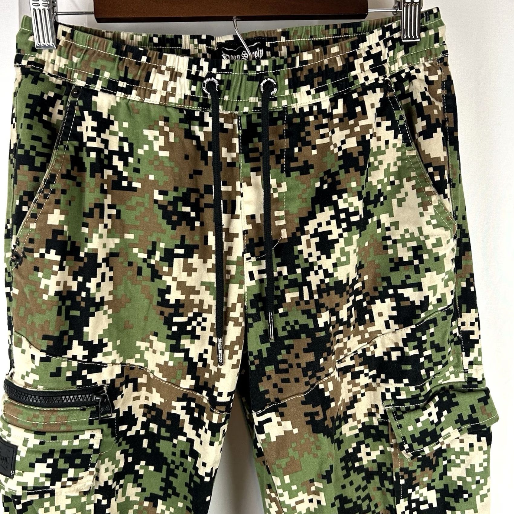 Vintage SNOOP DOGG Supply Pull On Cargo Pants Army Digi CAMO Small Cargo Pants Mens Camouflage Hip Hop Size US 29 - 2 Thumbnail
