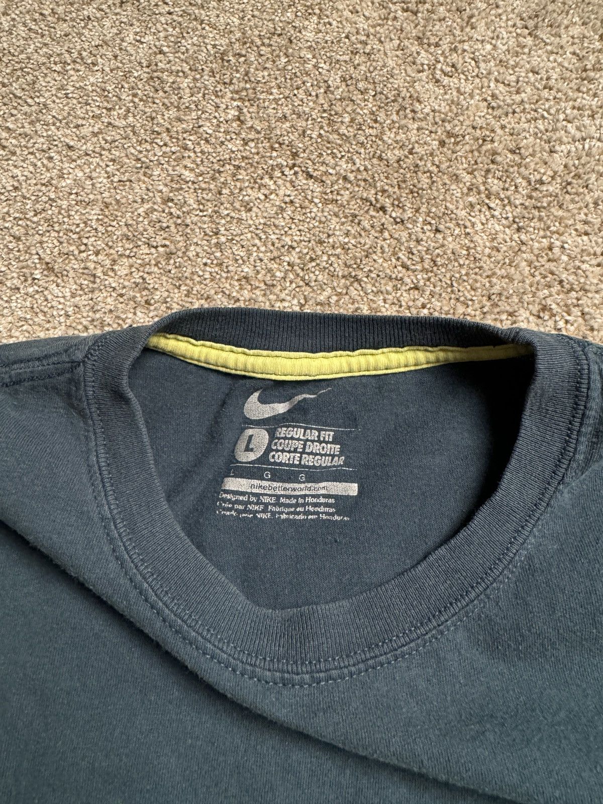 Nike NAVY NIKE “DRIP” GRAPHIC TEE Size US L / EU 52-54 / 3 - 3 Thumbnail