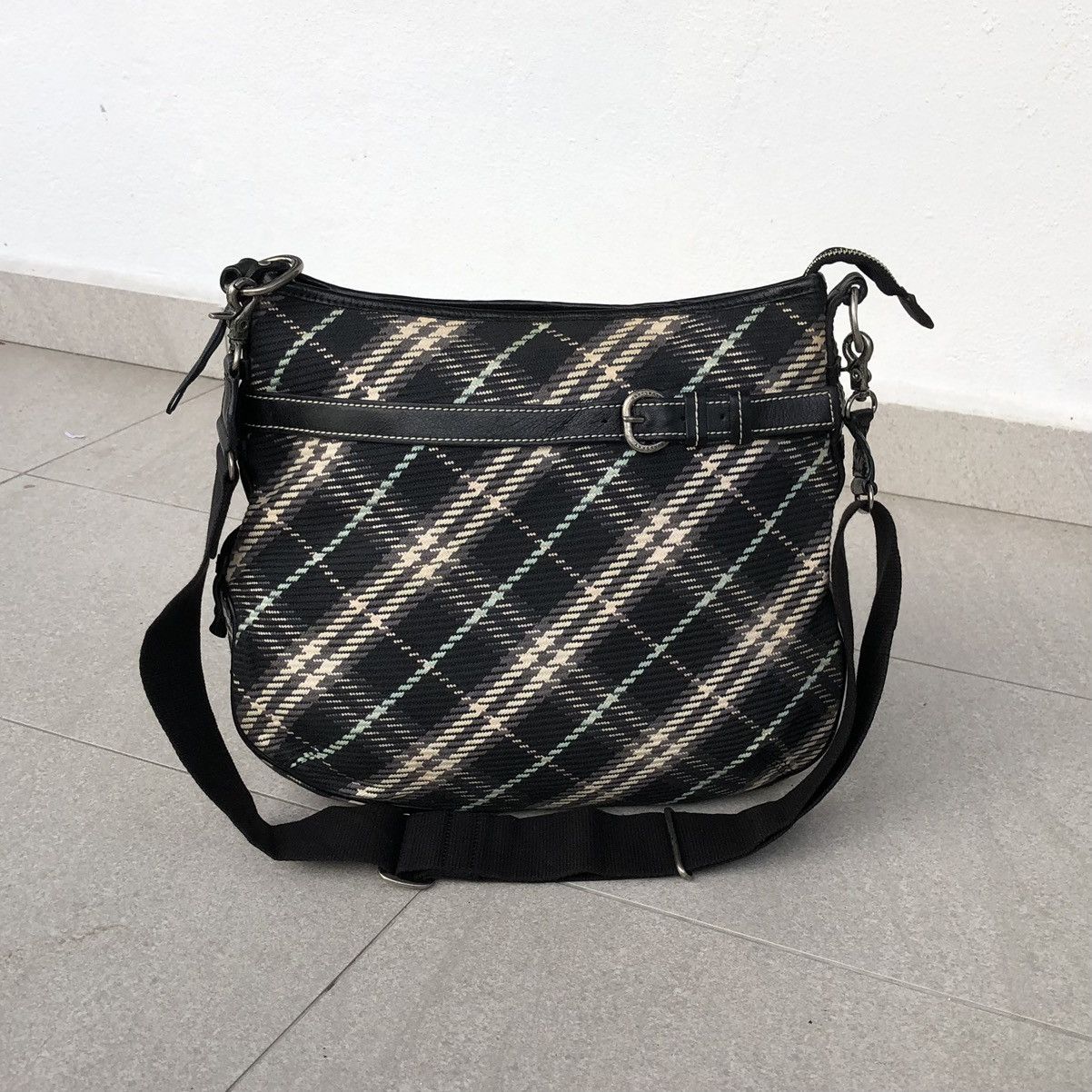 Burberry Authentic BURBERRY Blue Label Nova Check Shoulder Bag Size ONE SIZE - 3 Thumbnail