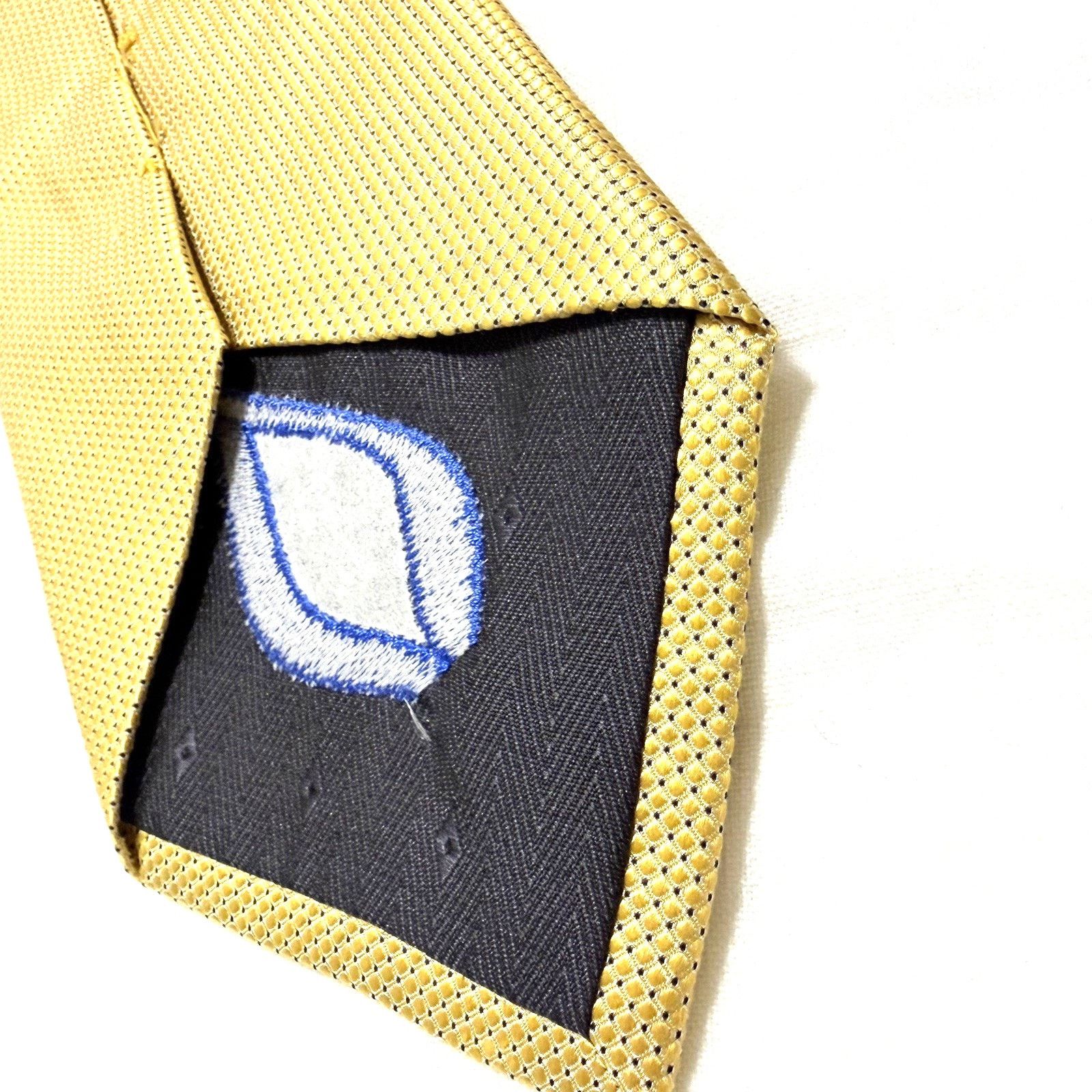 Piattelli Bruno Piattelli Roma Gold Silk Tie w/ Blue Flame Logo(2000s) Size ONE SIZE - 9 Thumbnail