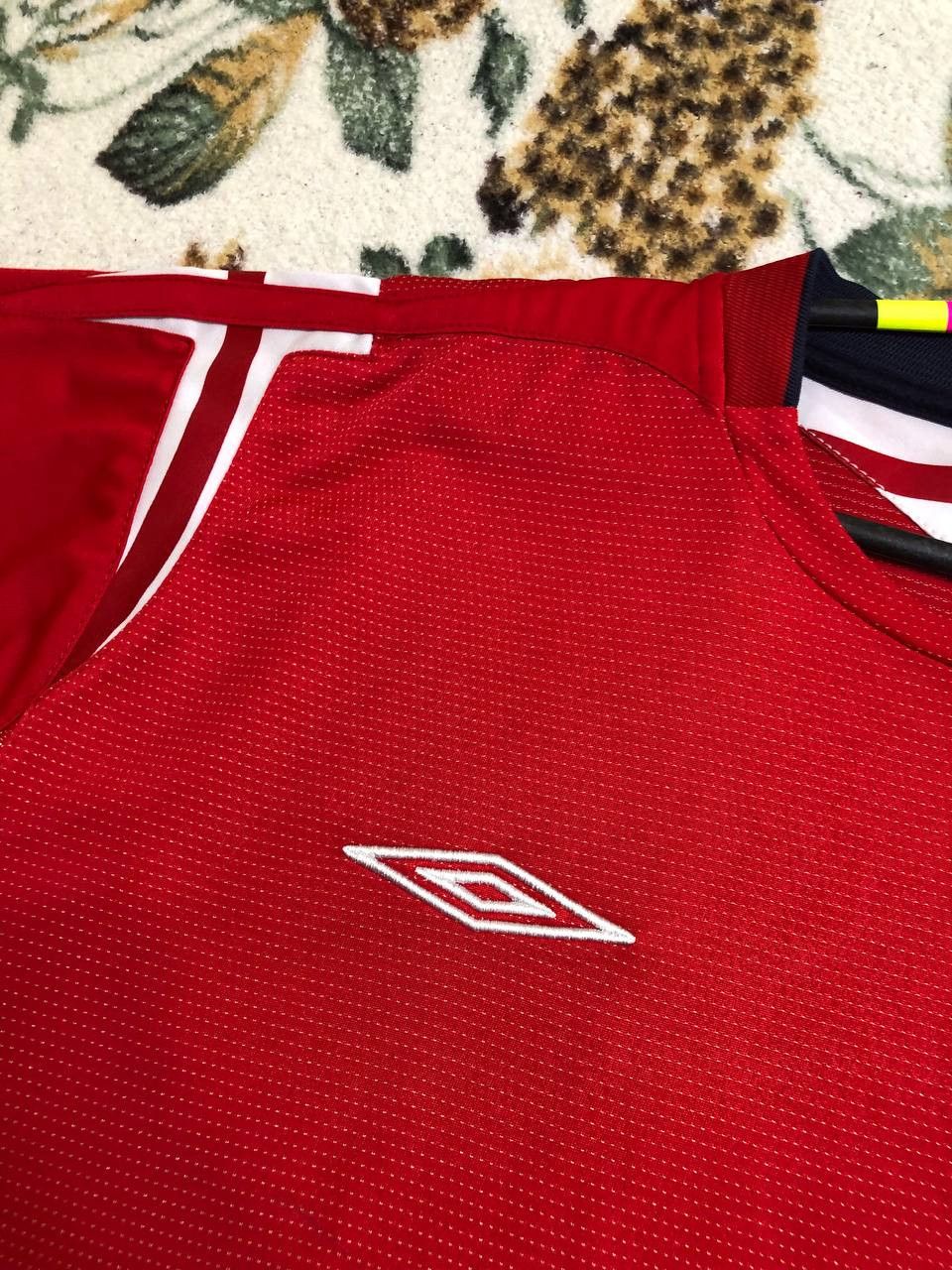 Umbro ENGLAND 2004-2006 AWAY FOOTBALL SHIRT SOCCER JERSEY UMBRO Size US XXL / EU 58 / 5 - 12 Thumbnail