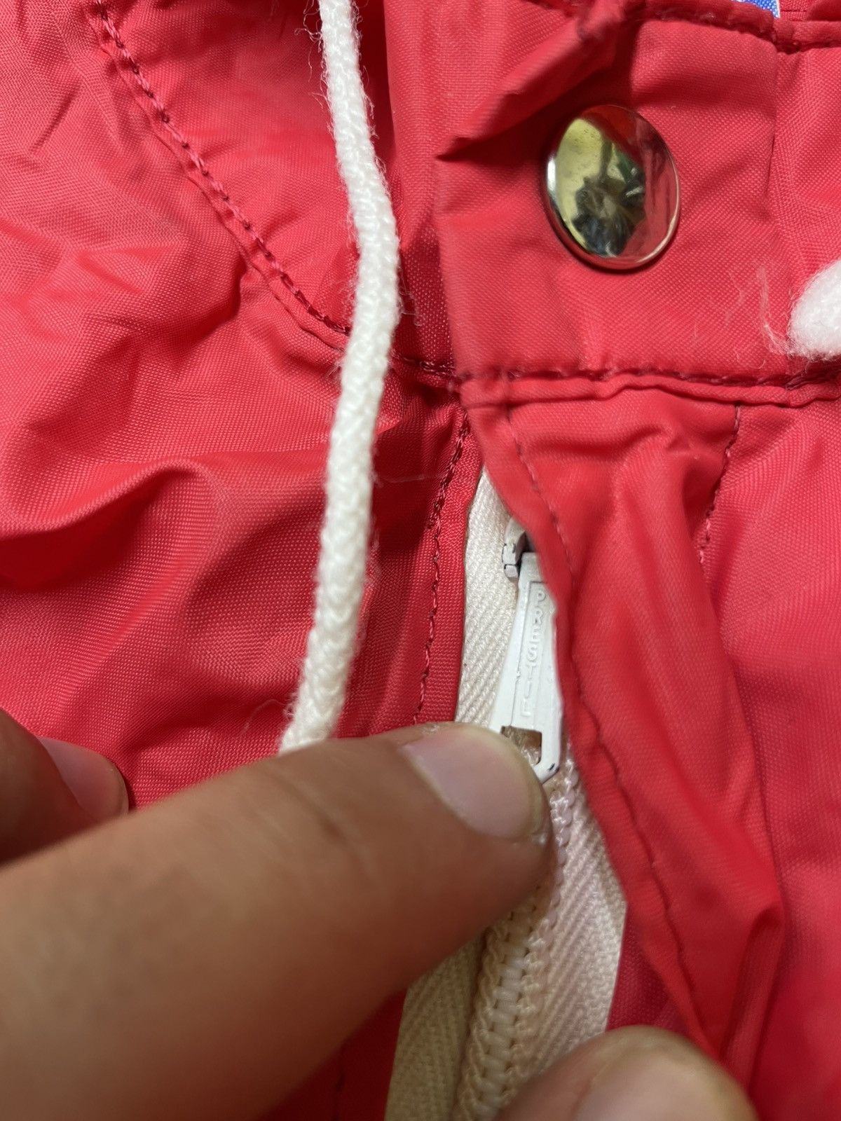 Adidas × Japanese Brand × Vintage Classic 90s Adidas Windbreaker In Bold Red Lightweight Nylon Size US L / EU 52-54 / 3 - 5 Thumbnail