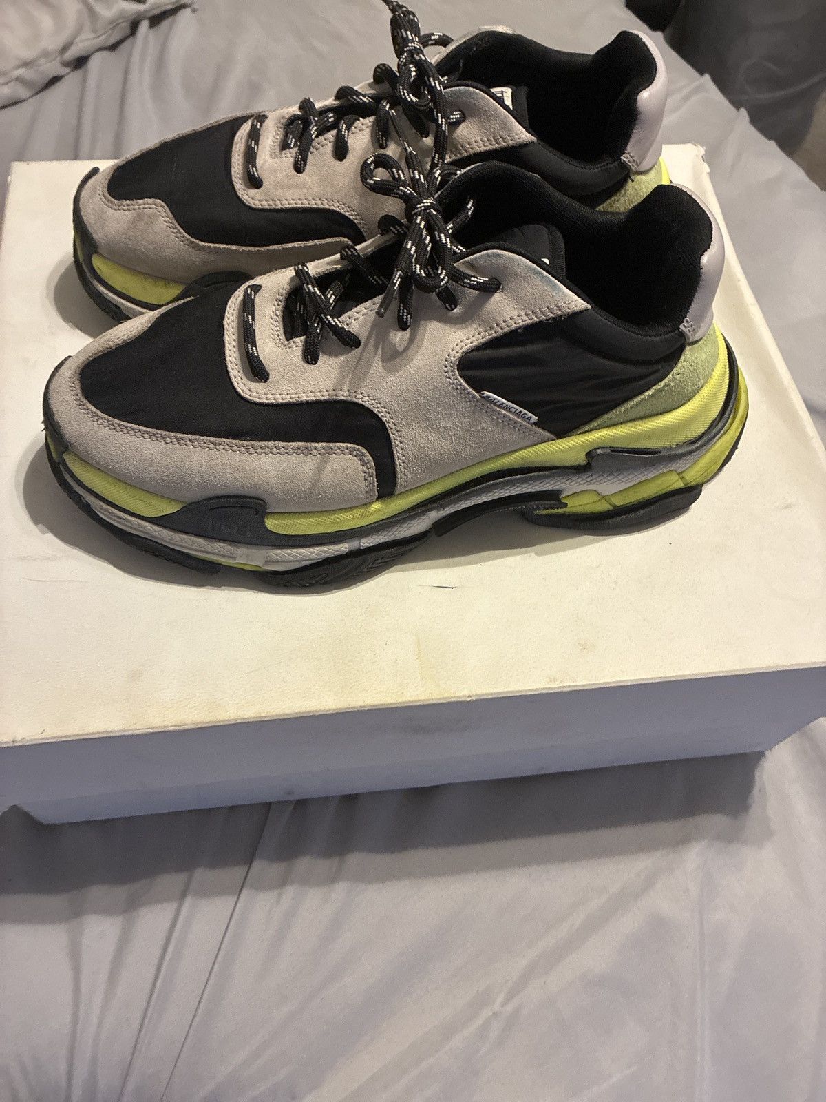 Balenciaga Triple S Size US 10 / EU 43 - 2 Thumbnail