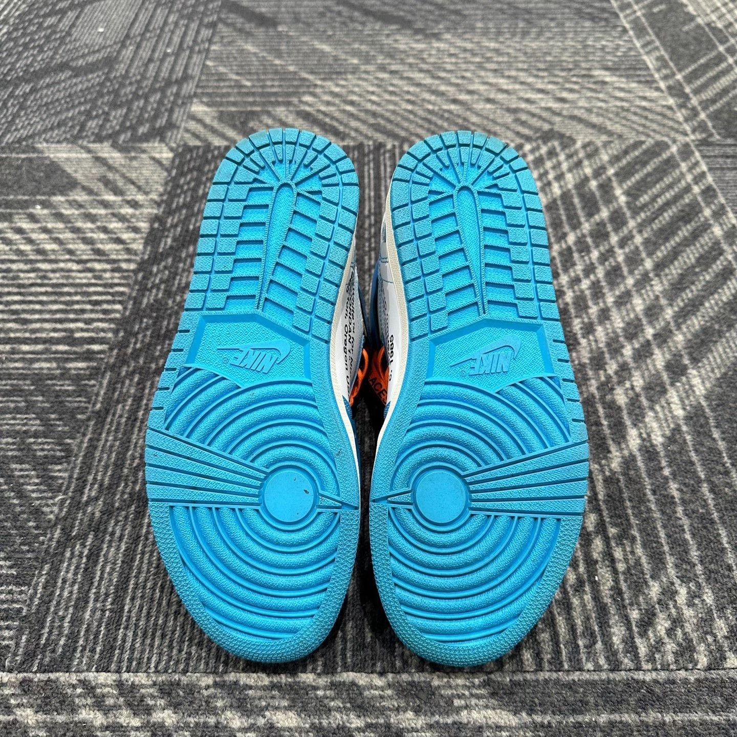 Off-White Off-White AJ1 UNC Blue Basketball Shoes Size US 7.5 / EU 40-41 - 6 Thumbnail
