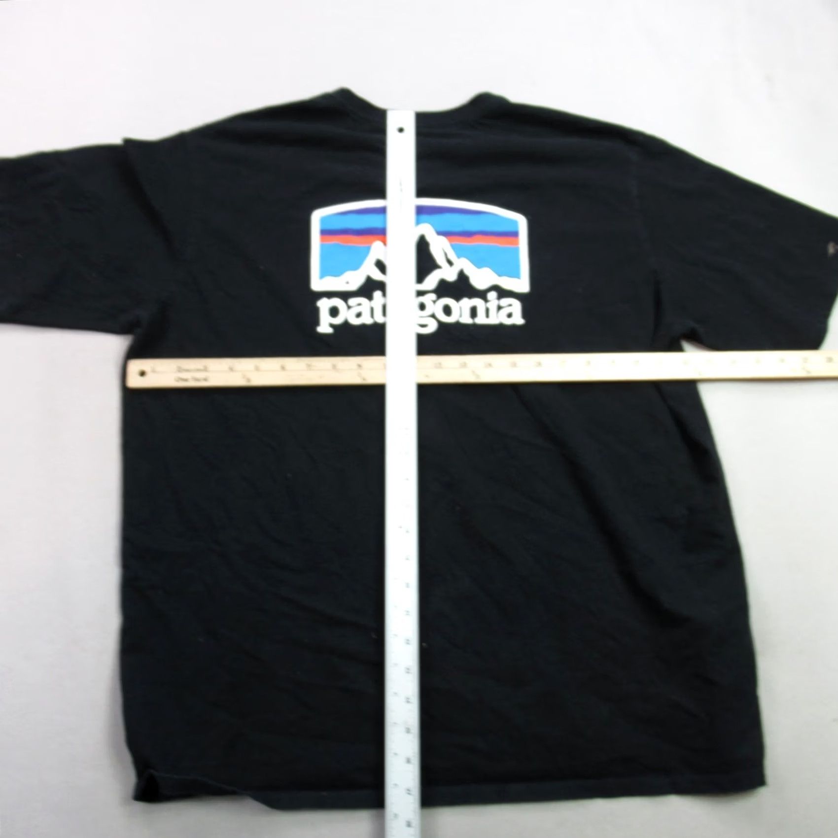 Patagonia Patagonia Mens XL Black Short Sleeve Crew Neck Shirt Outdoors Casual Size US XL / EU 56 / 4 - 6 Thumbnail