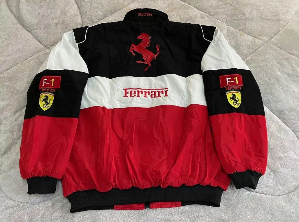 Ferrari Ferrari F1 Bomber Jacket White and Red Embroidered Size US M / EU 48-50 / 2 - 3 Thumbnail