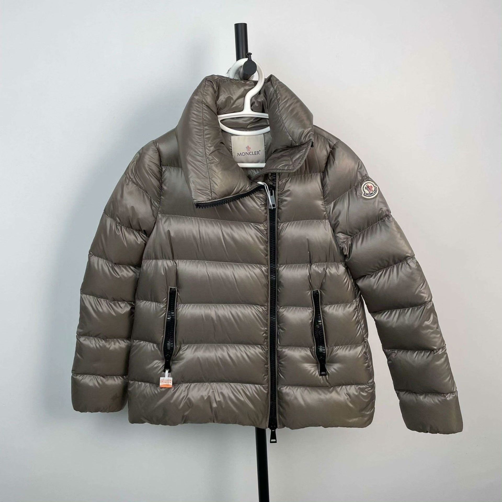 Moncler Moncler Down Gray Down Jacket S Women Size S / US 4 / IT 40 - 1 Thumbnail