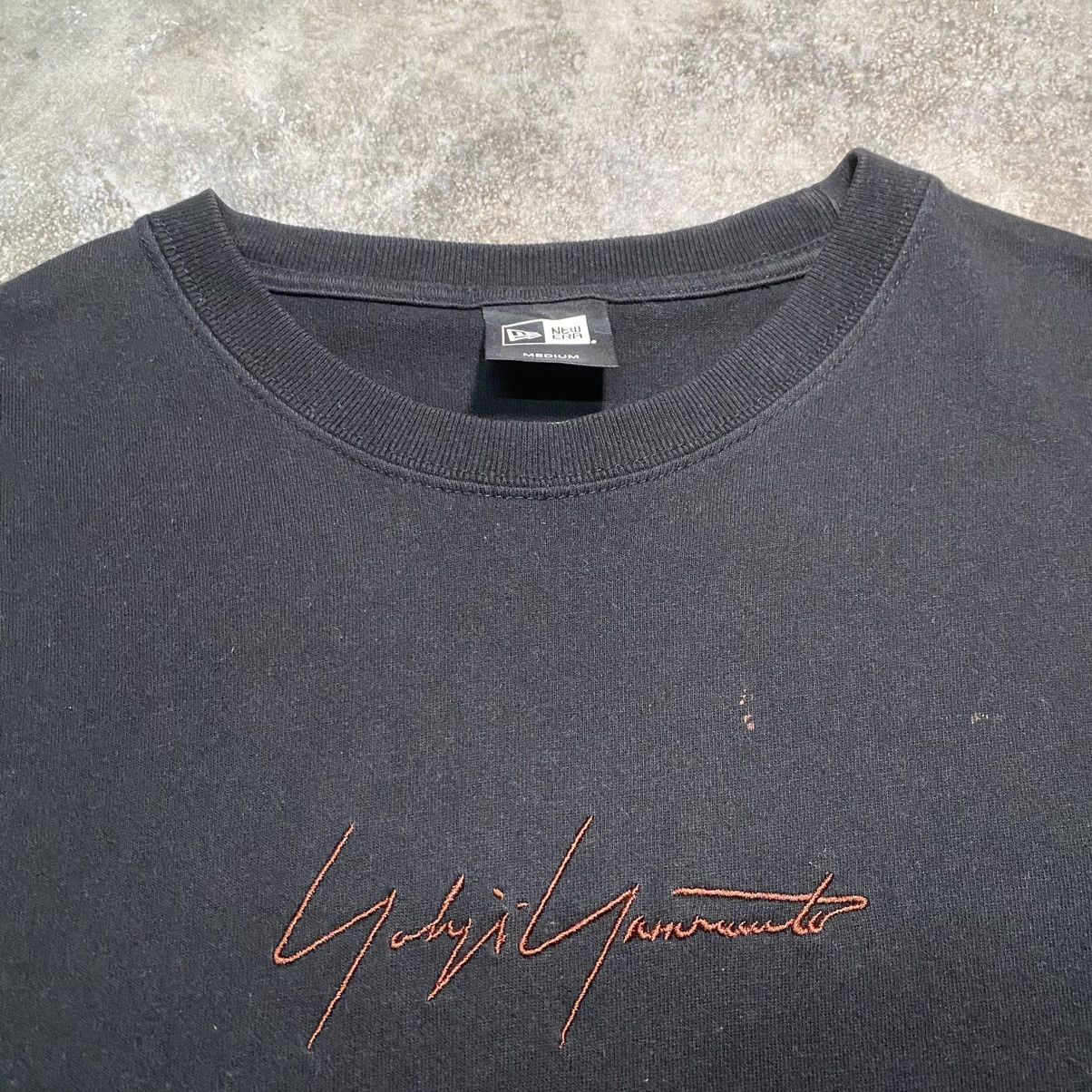 New Era × Yohji Yamamoto New Era X Yohji Yamamoto Signature Spellout Longsleeve Tee Size US M / EU 48-50 / 2 - 2 Thumbnail