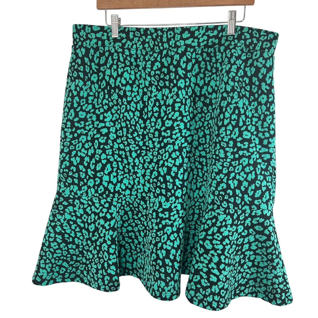 KIN NWT Kin By Kristine Cheetah Jacquard Trumpet Skirt PLUS 3X Size 42" / US 20 - 3 Thumbnail