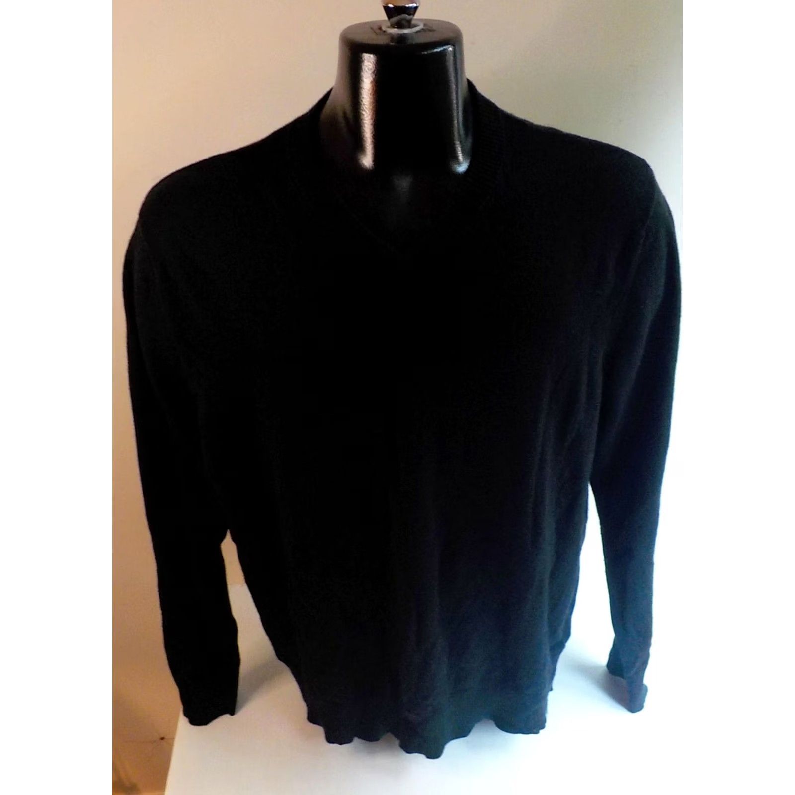 The North Face The North Face V-Neck Pullover Sweater Black Cotton/Wool SZ LARGE Mens Regular Knits Solid Ribbed Neckline Cuffs Hem Tag Good Condition Size US L / EU 52-54 / 3 - 2 Thumbnail