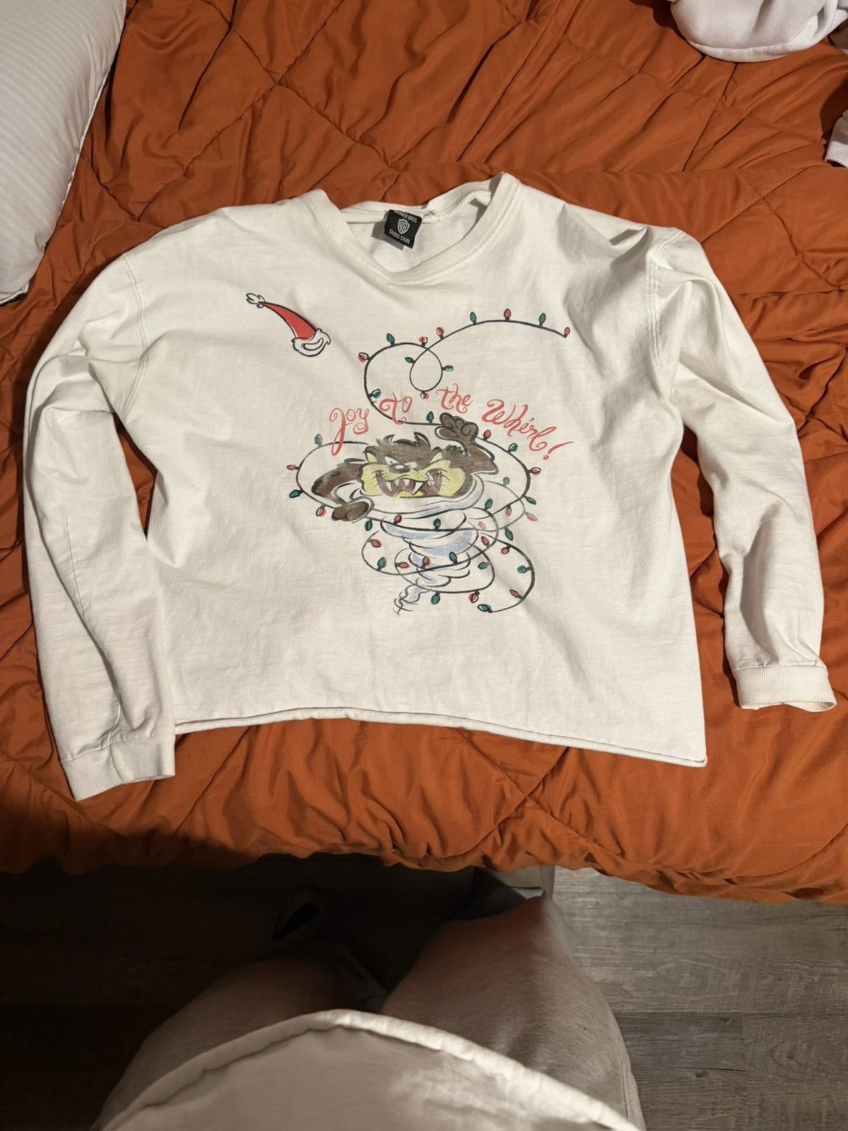 Warner Bros Vintage Looney Tunes Taz “Joy to the Whirl” Christmas Tee Size US M / EU 48-50 / 2 - 1 Thumbnail