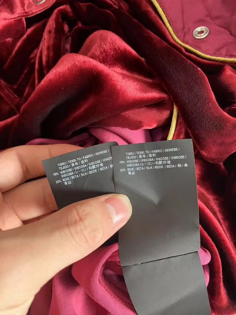 Saint Laurent Paris Saint Laurent Paris16 FW Red Velvet Gold Thread Court Shir Size US M / EU 48-50 / 2 - 5 Thumbnail