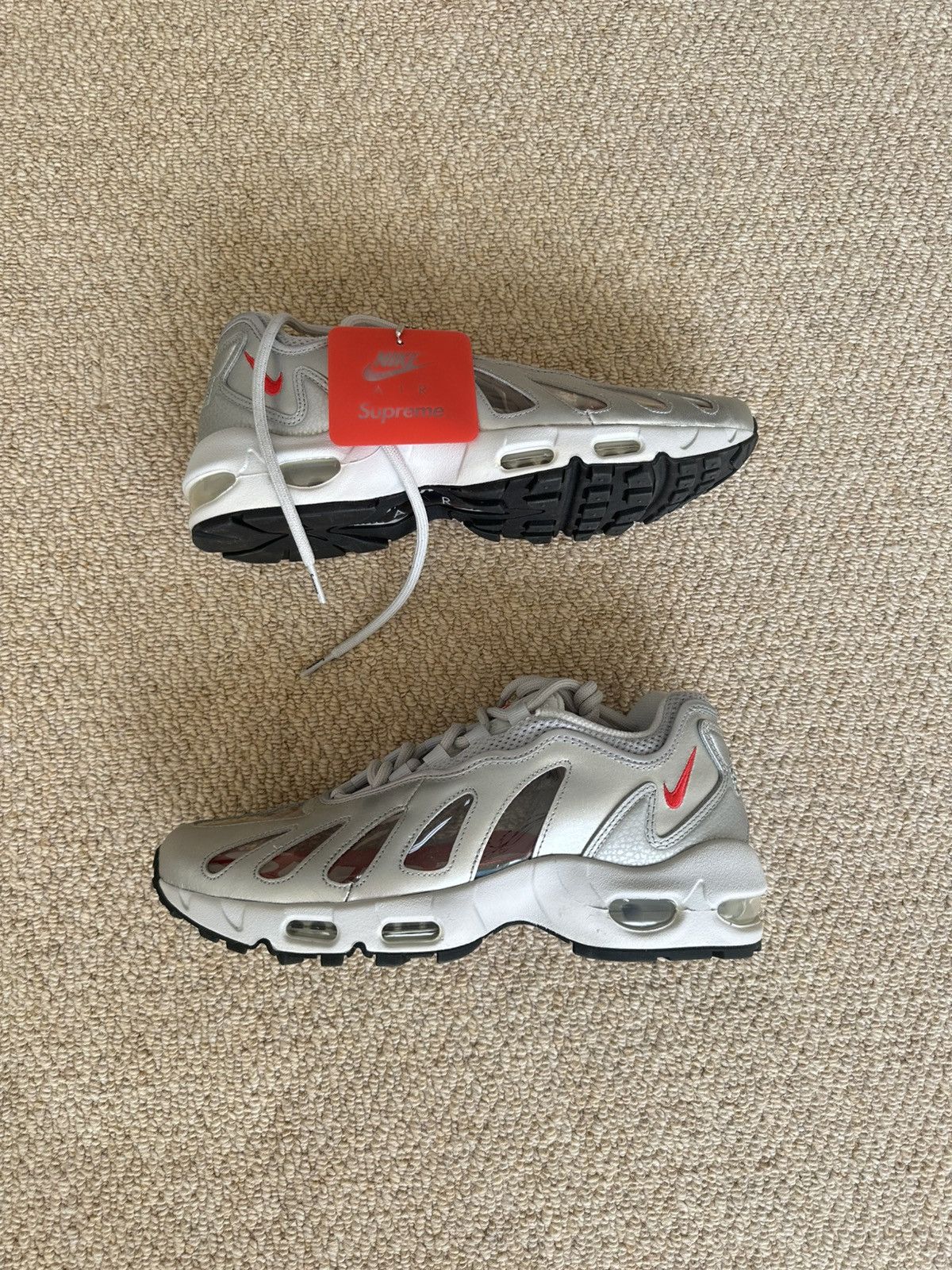 Nike × Supreme Nike Air Max 98 TL Supreme Silver – UK 7 – BNWT Size US 7 / EU 40 - 1 Thumbnail