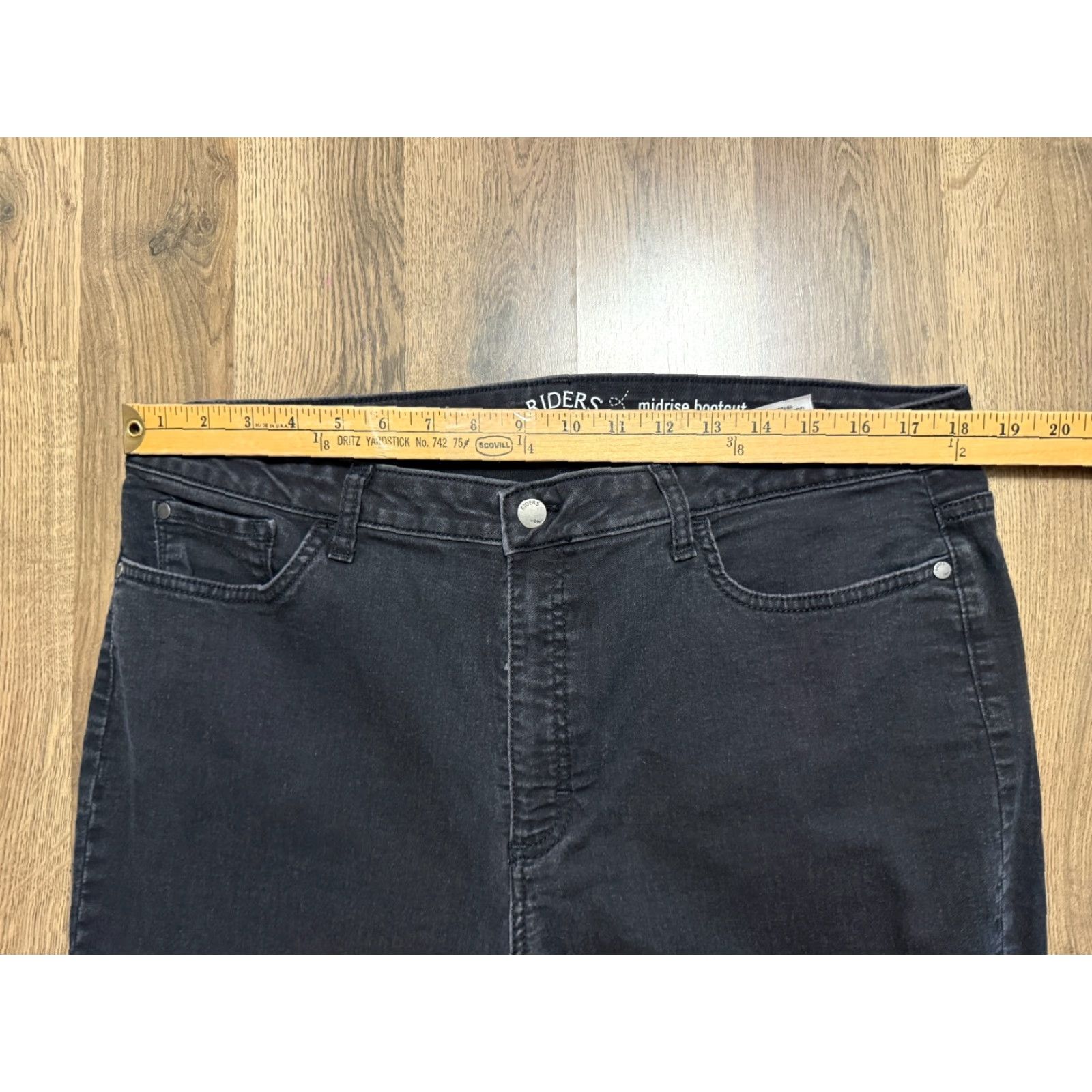 Lee Riders by Lee Jeans Women's Size 18M Black Mid Rise Bootcut 41" Length Denim Jeans Regular 5-Pocket Size 25" / US 0 / IT 36 - 7 Thumbnail