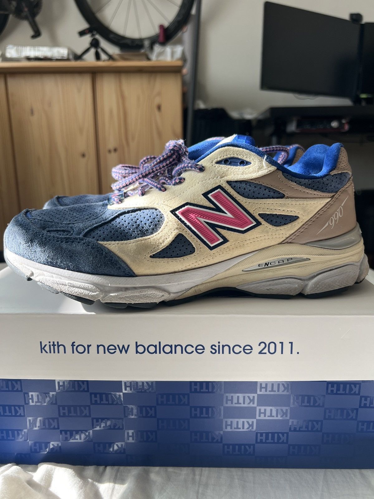 Kith × New Balance New Balance Kith x 990v3 Made In USA 'Daytona' Size US 9.5 / EU 42-43 - 6 Thumbnail